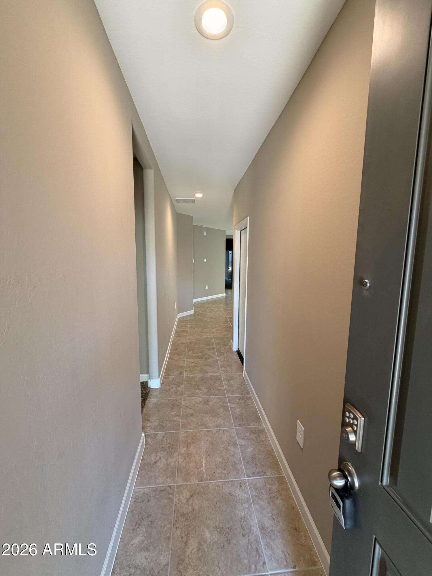 8406 W MILLERTON Way