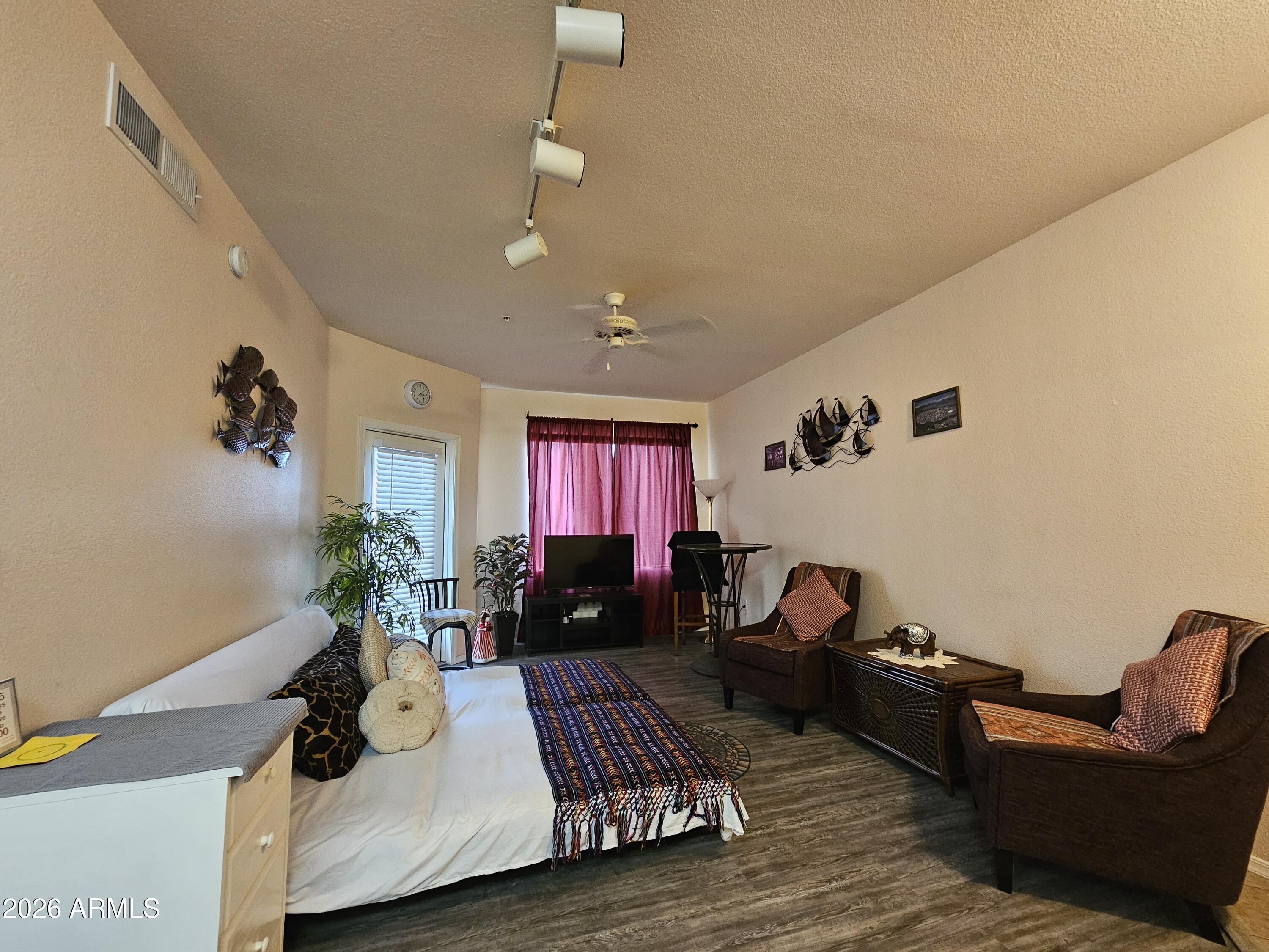 18416 N CAVE CREEK Road 2036