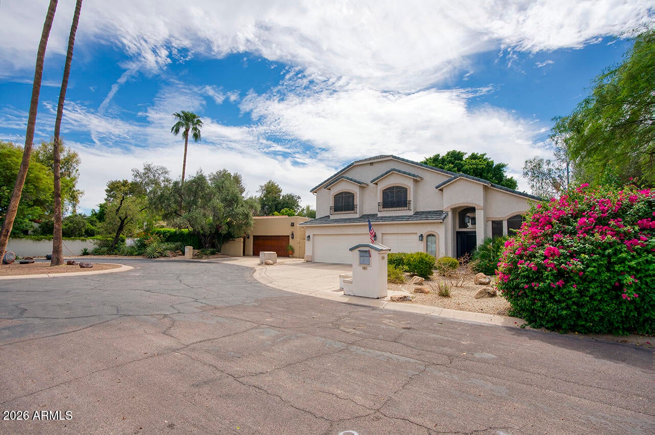 625 W OCOTILLO Road