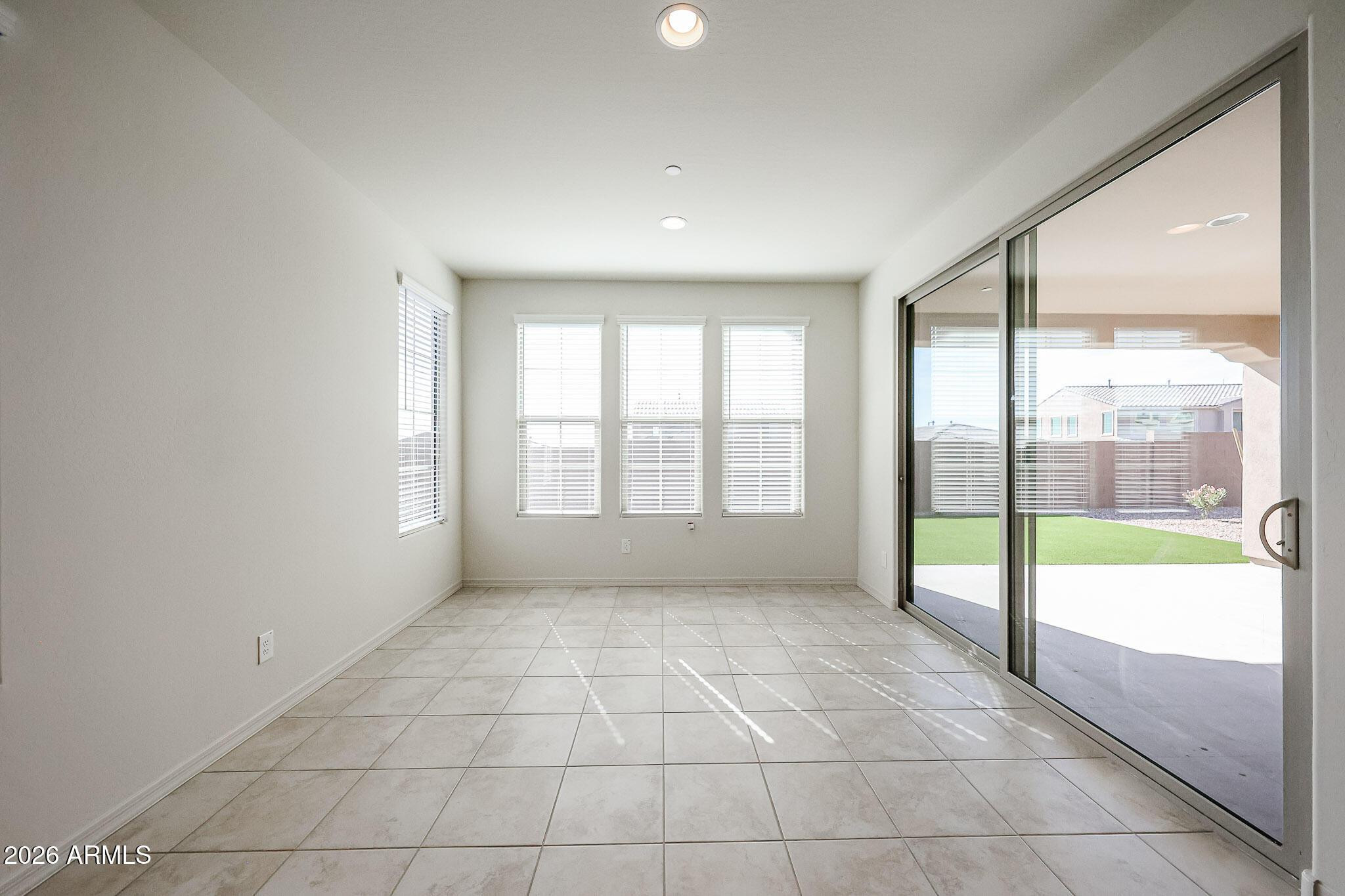 13723 W Calle De Baca