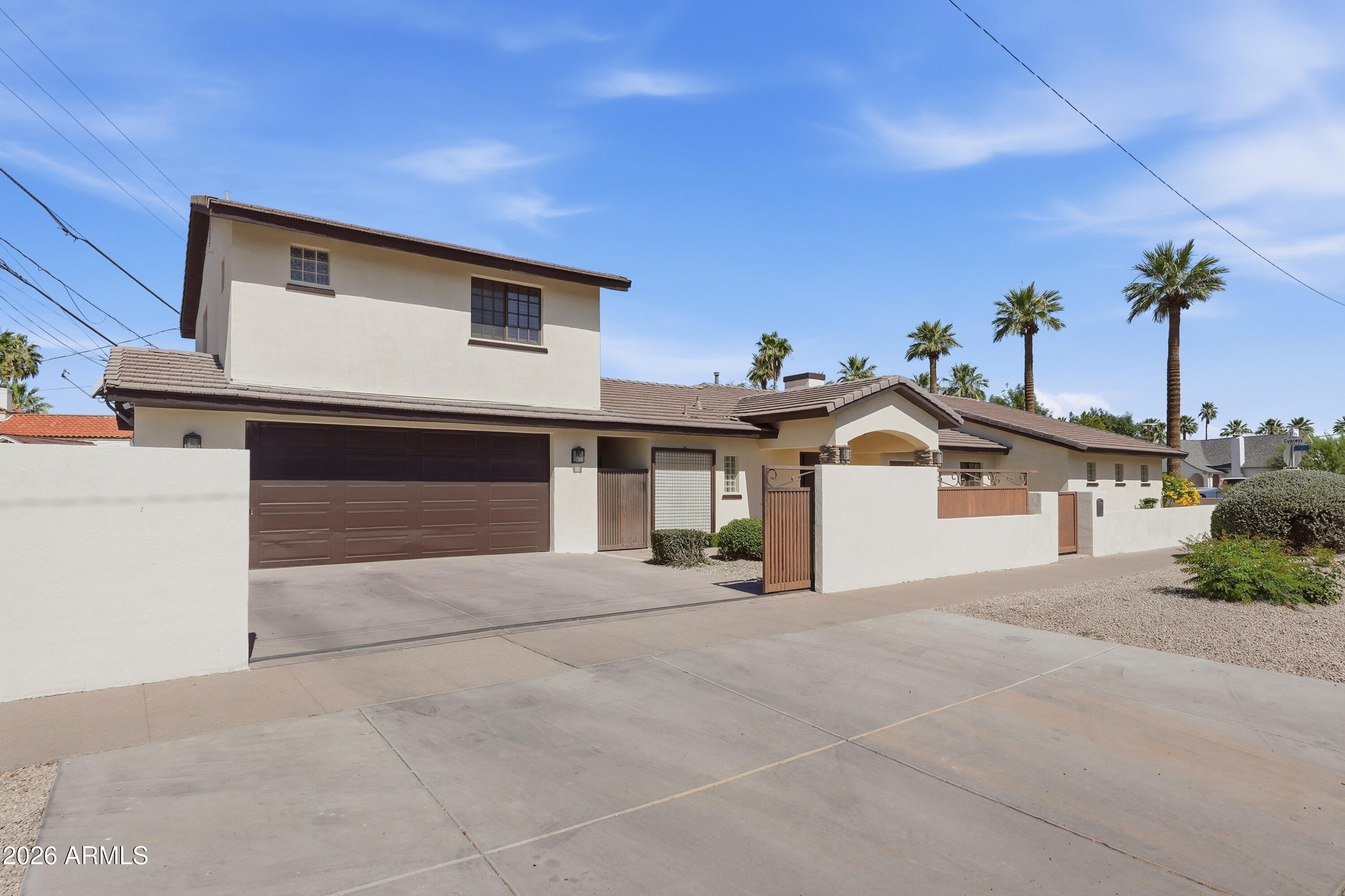 301 W Cypress Street