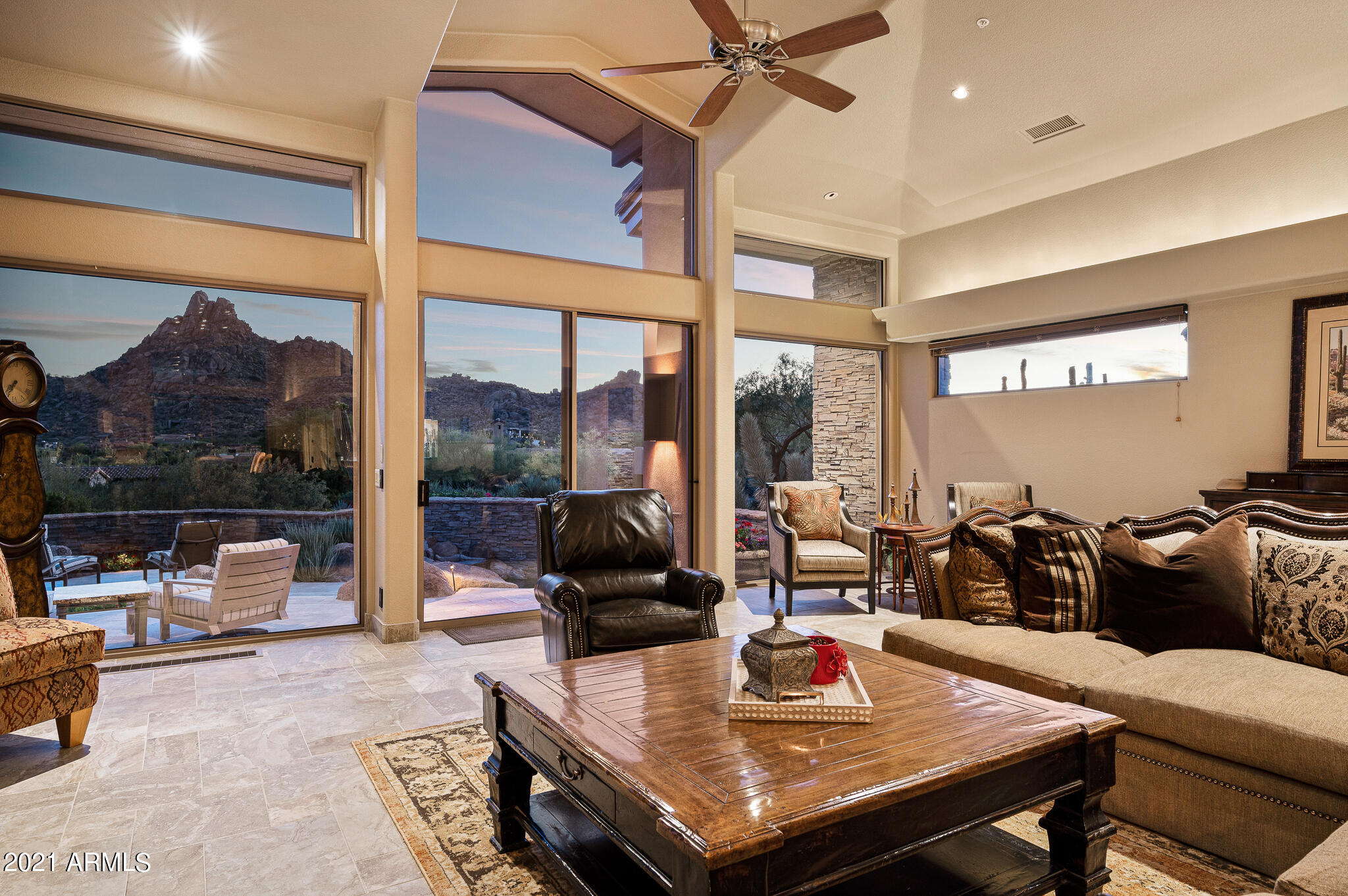 Estancia - Residential