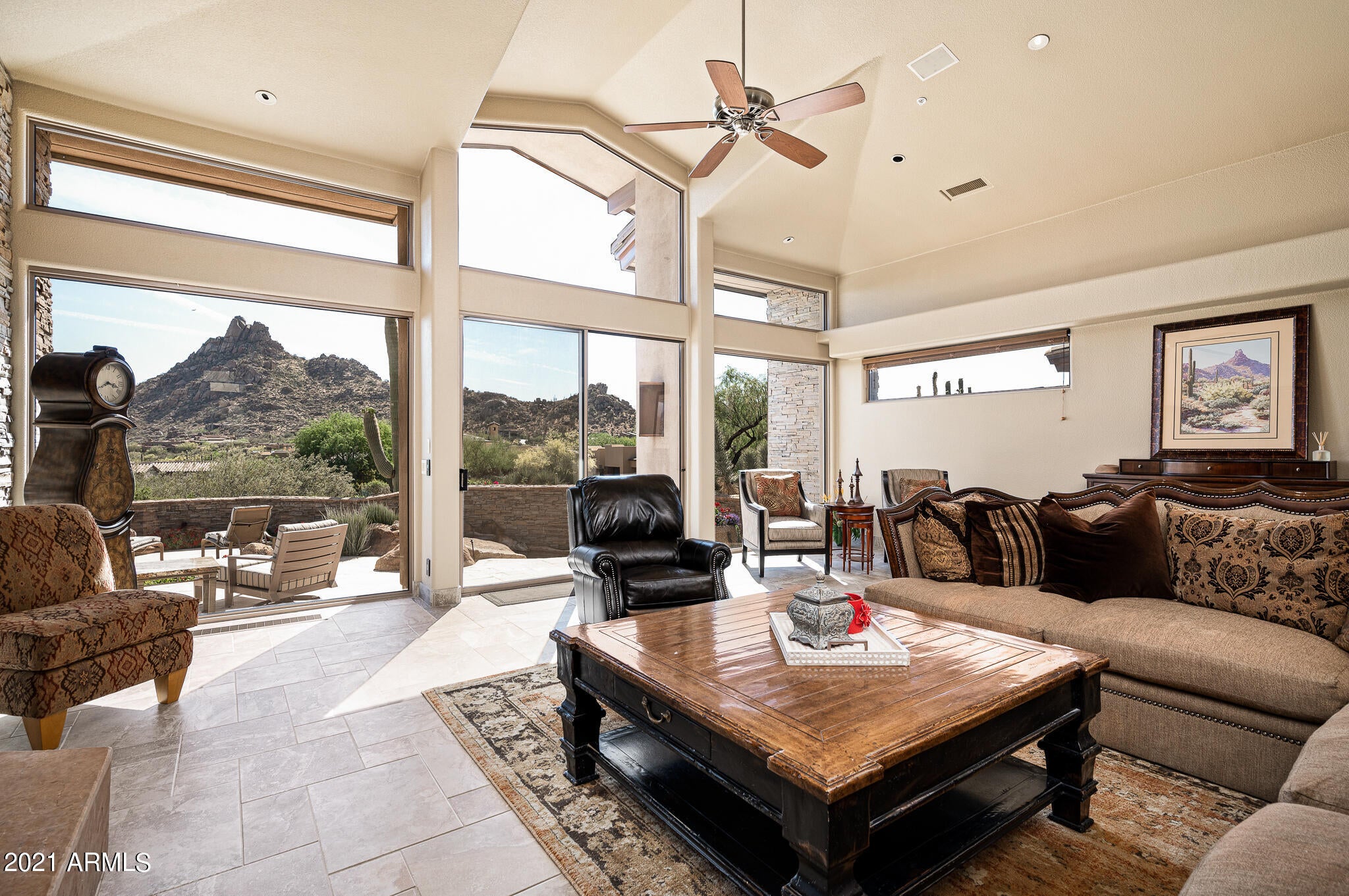 Estancia - Residential