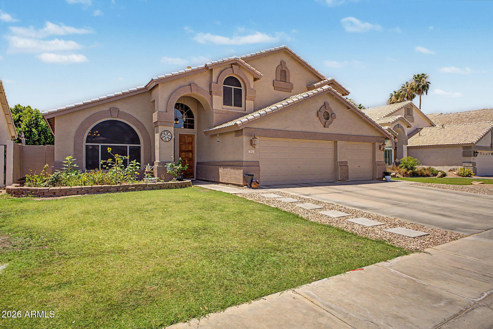 1843 E APPALOOSA Road