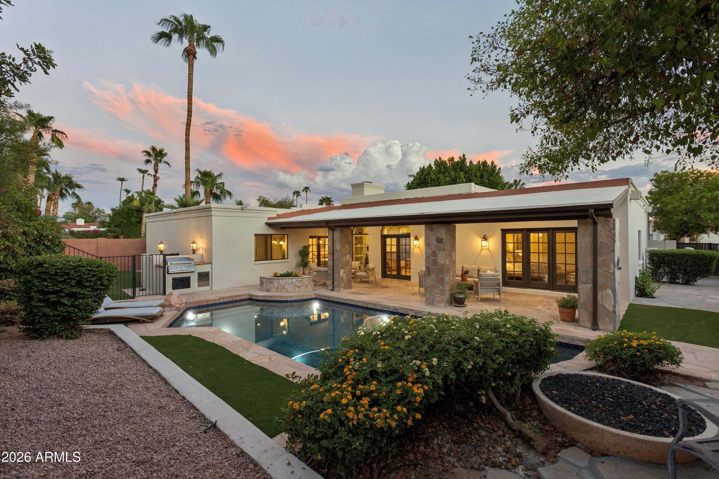6214 E PARADISE Lane