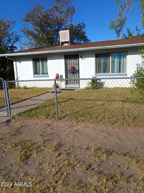 A home in Willcox