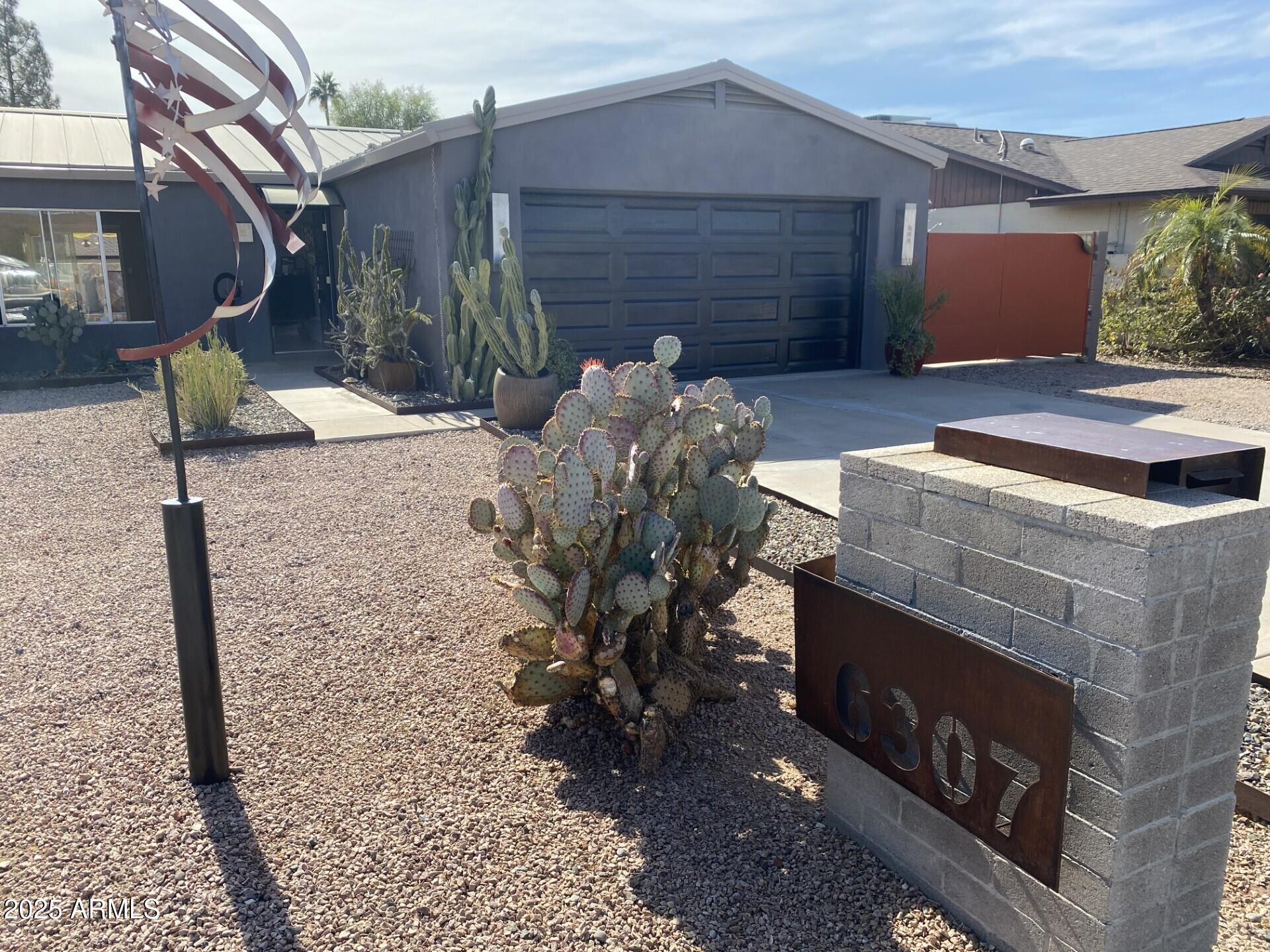 6307 E Gelding Drive