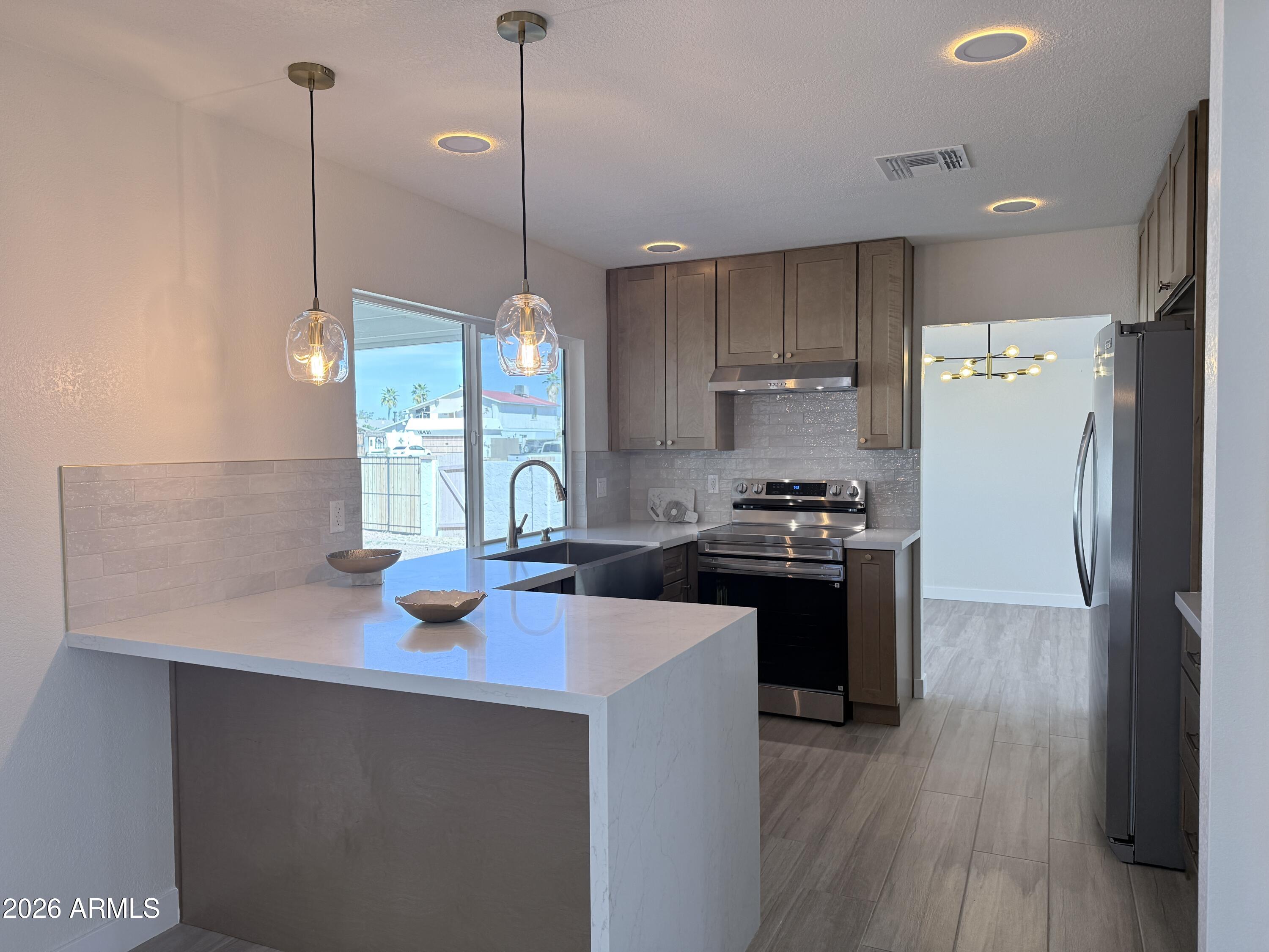 3130 W SANDRA Terrace