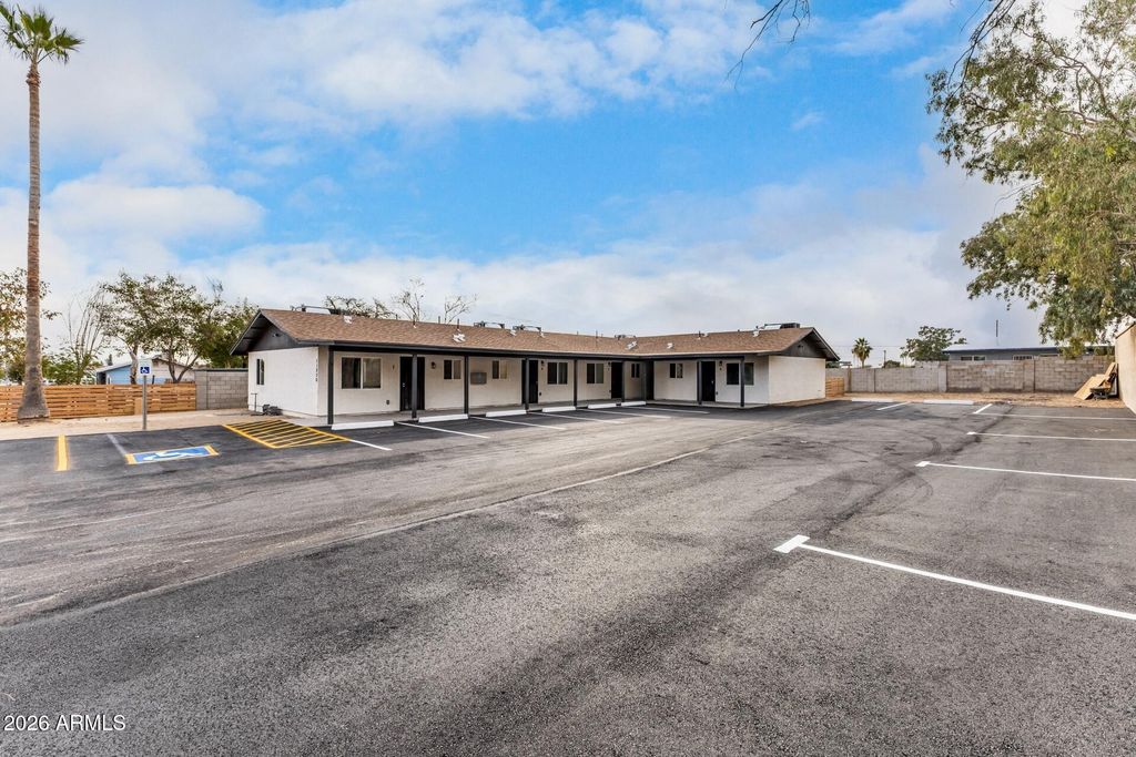 Photo of 11230 N 17th Avenue, Phoenix, AZ 85029 (MLS # 7057590)
