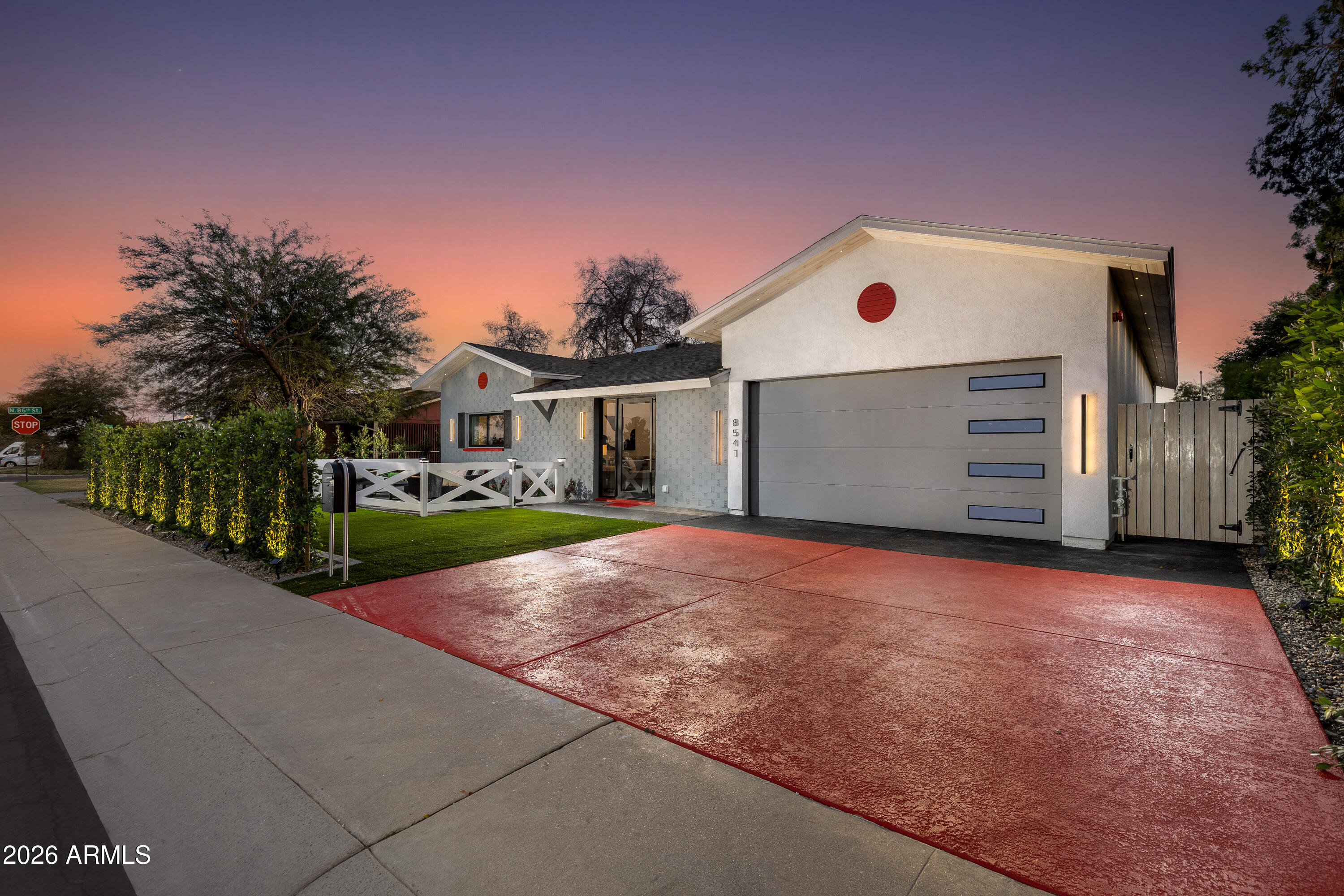 8541 E THOMAS Road
