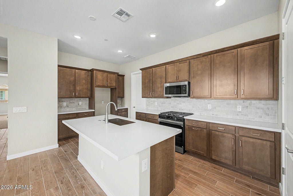 Photo of 5606 N 205th Drive, Buckeye, AZ 85396 (MLS # 7058898)