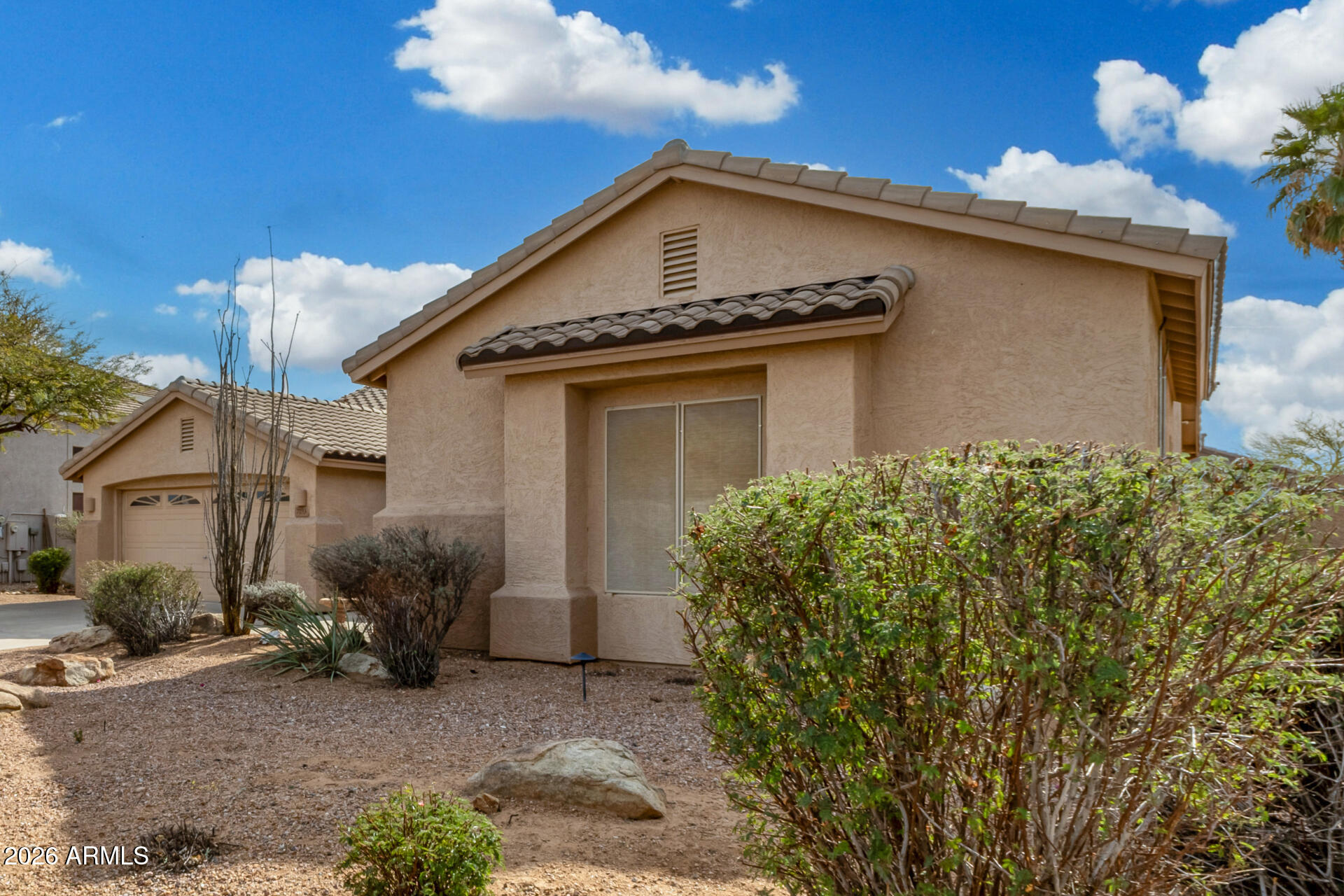 7233 W COTTONTAIL Lane