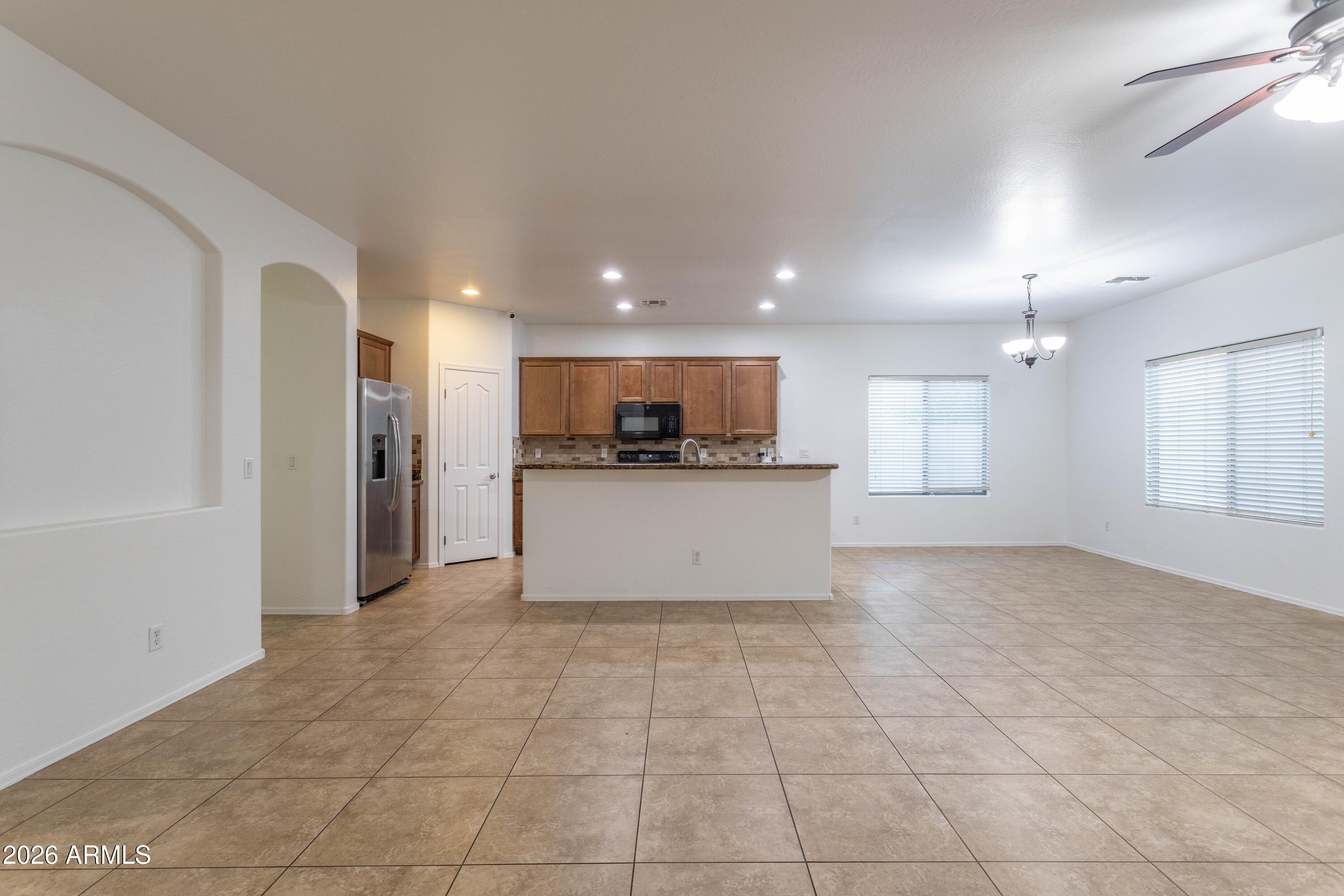 12175 W LOCUST Lane