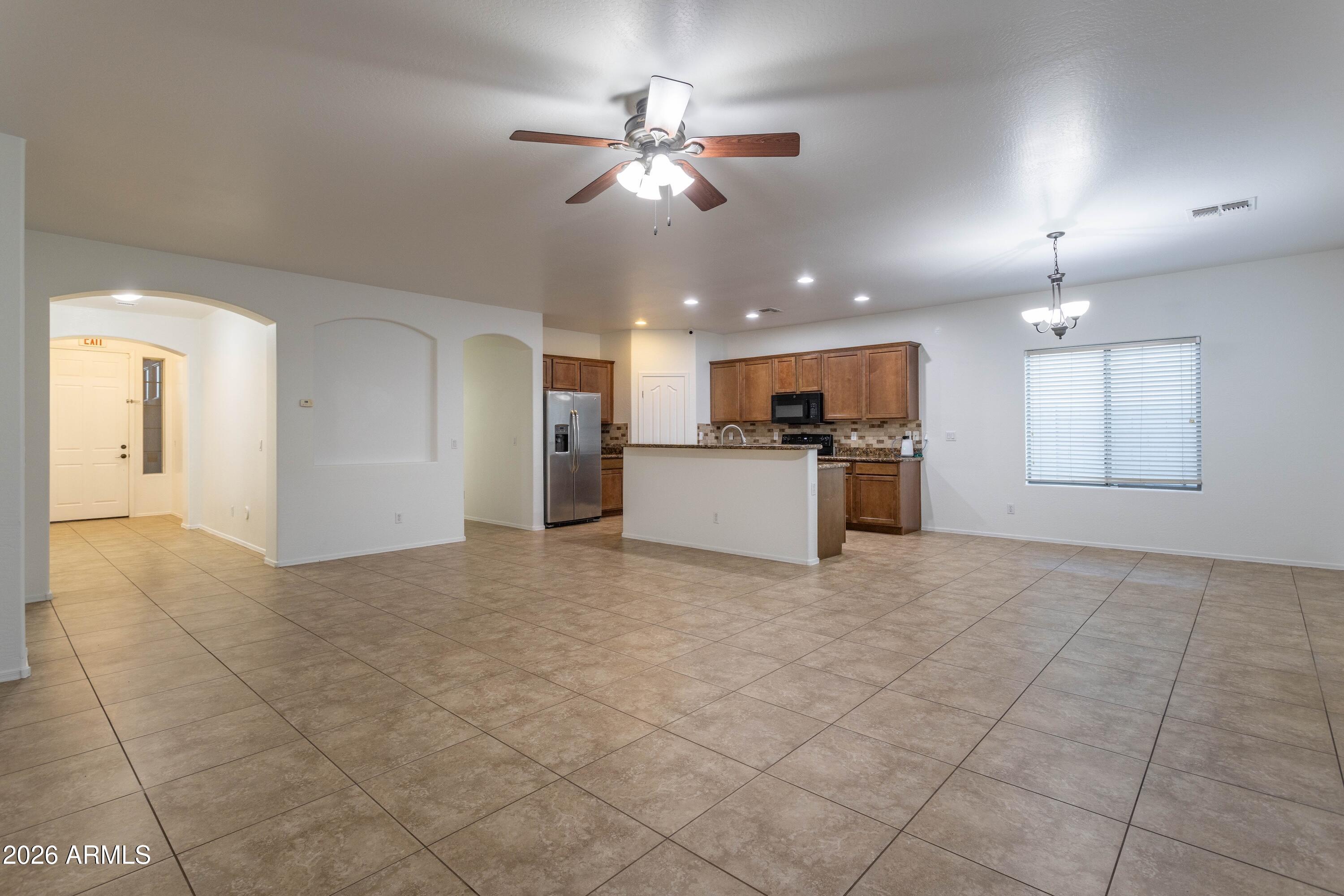 12175 W LOCUST Lane