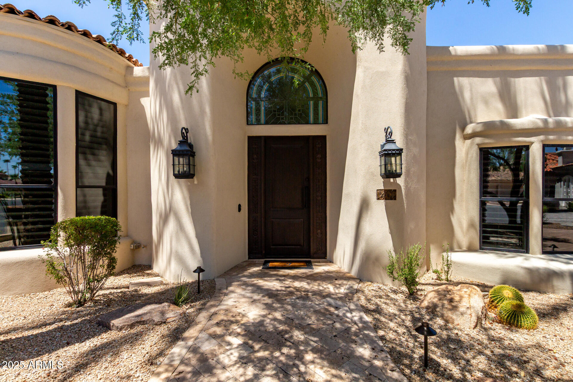1402 W SANDPIPER Drive