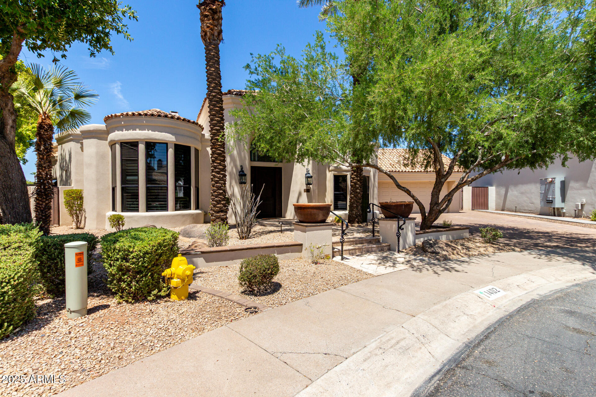 1402 W SANDPIPER Drive
