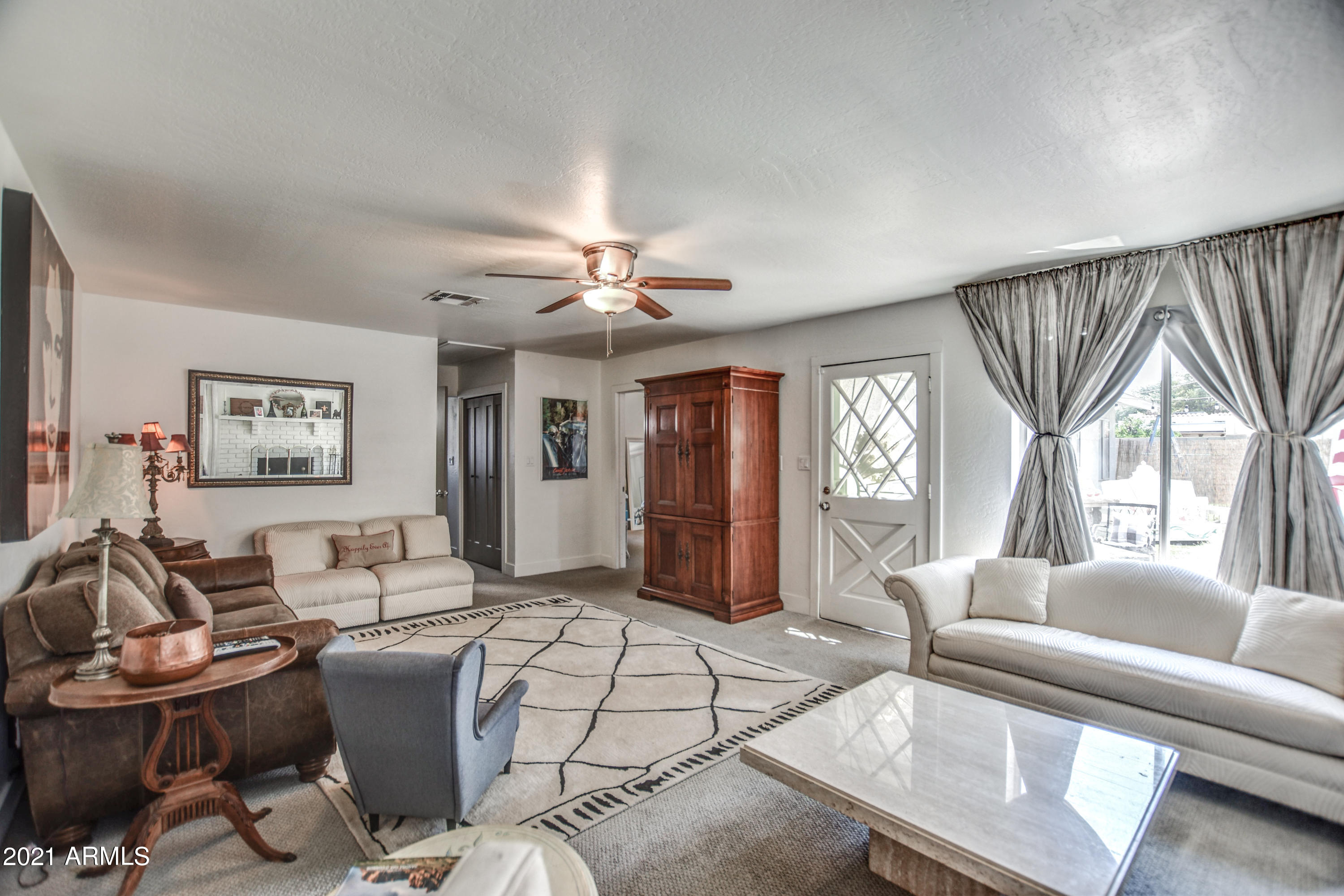 3121 N 26th Place