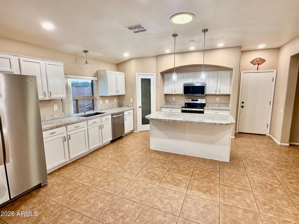 Photo of 689 E Taylor Trail, San Tan Valley, AZ 85143 (MLS # 6963387)