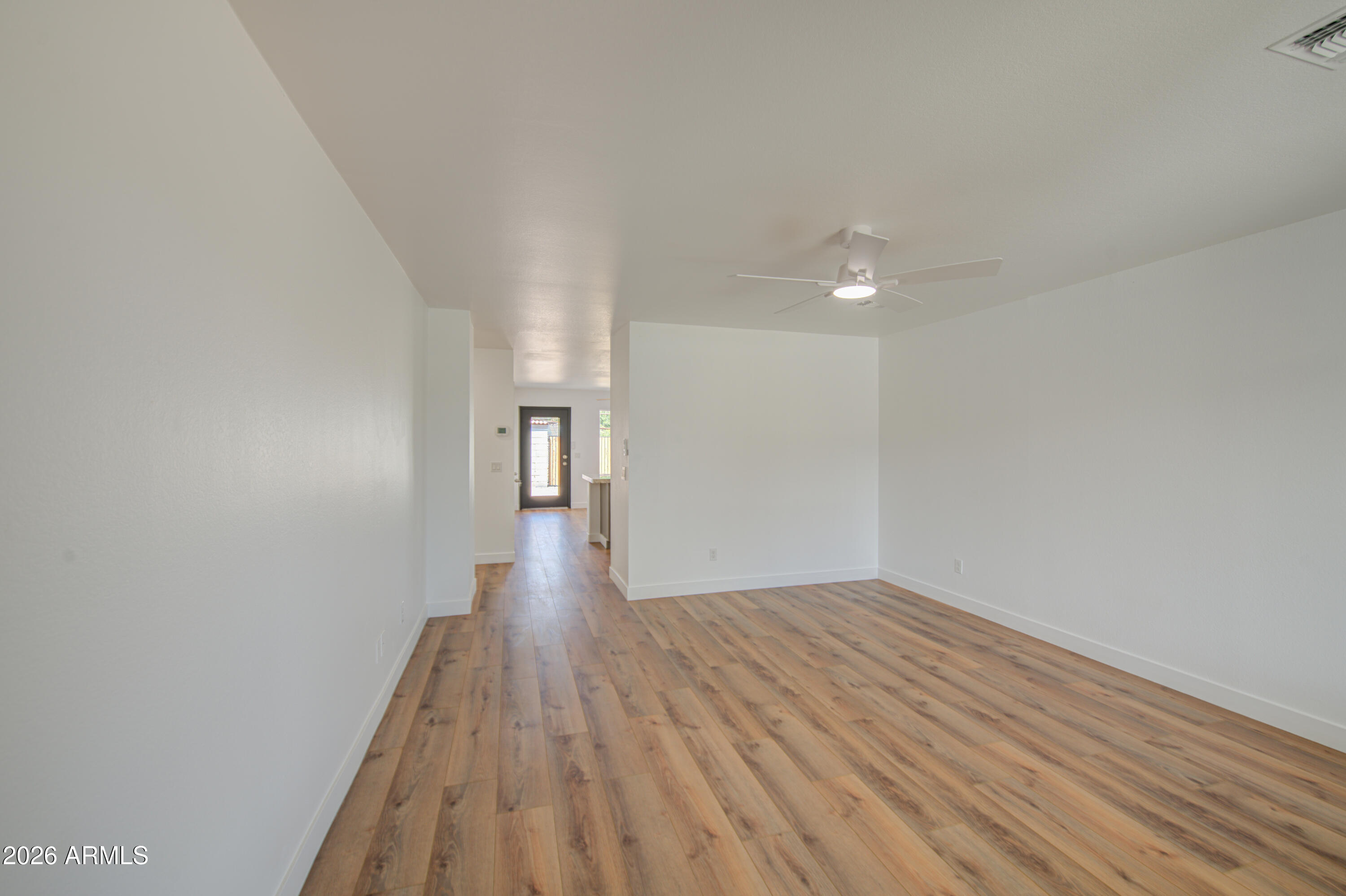 2922 E LE MARCHE Avenue