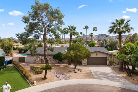211 W Braeburn Drive Phoenix AZ 85023
