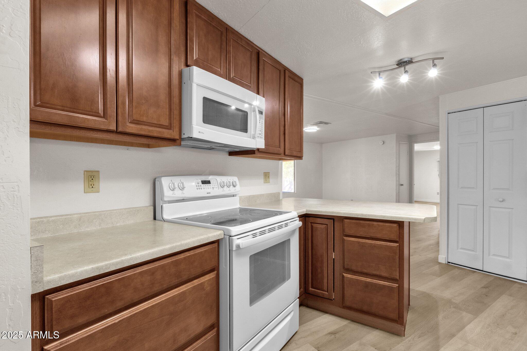 2650 W Union Hills Drive 215