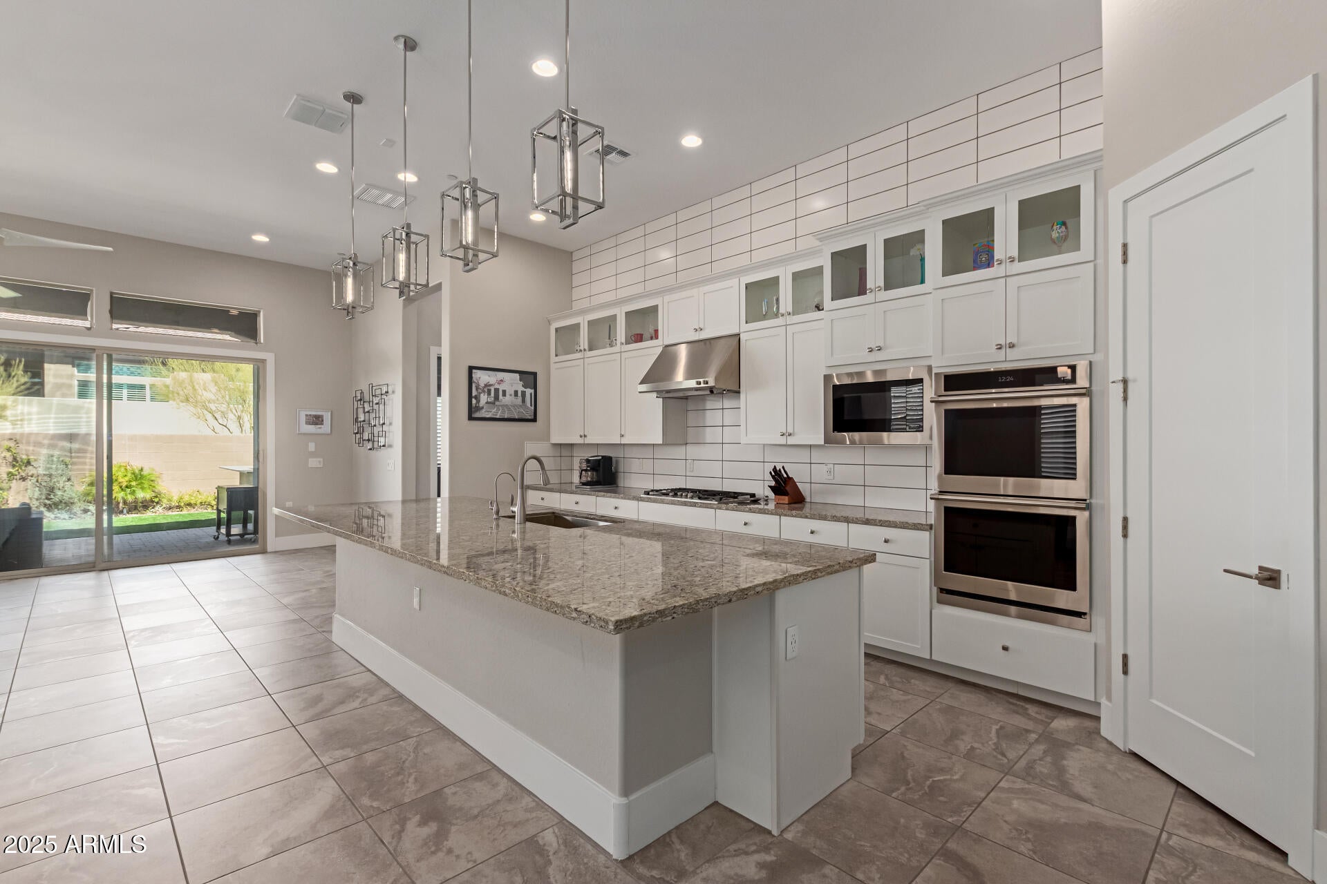 7214 E CALLE PRIMERA Vista