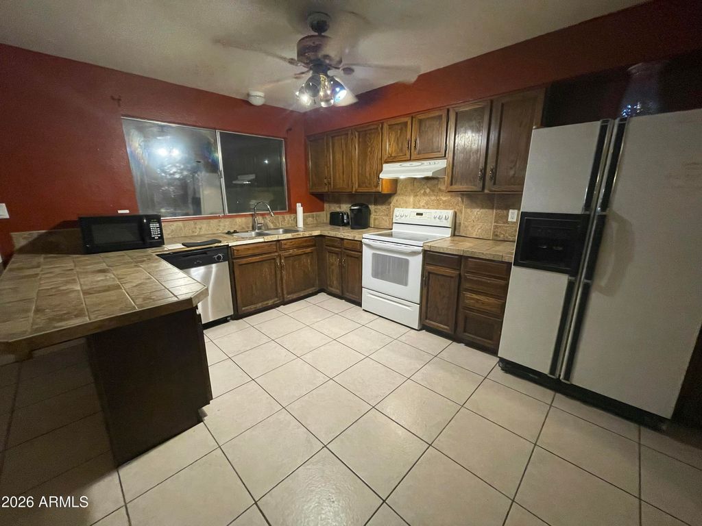 Photo of 1814 W Cheyenne Drive, Chandler, AZ 85224 (MLS # 7004081)