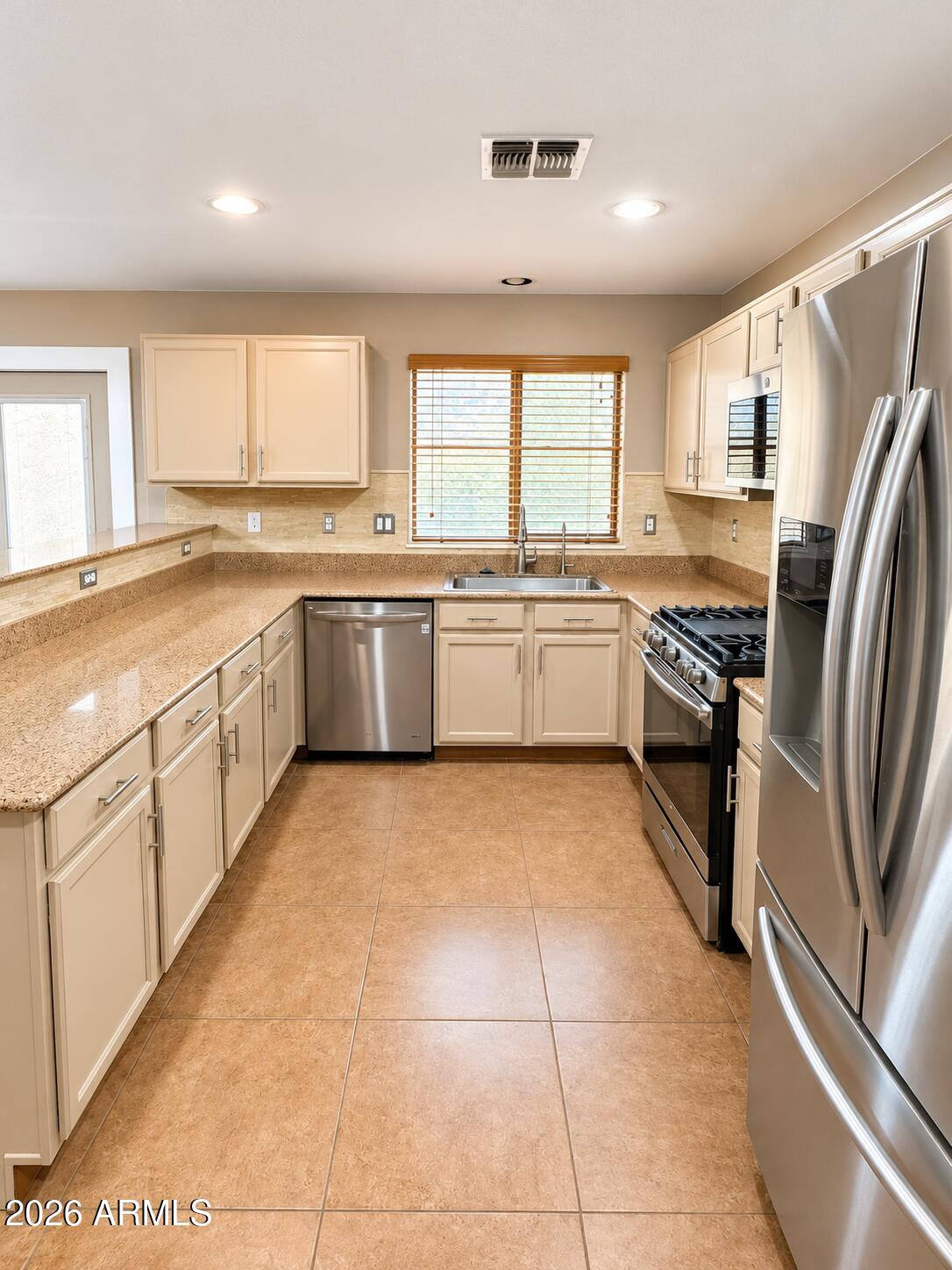 3903 E JASPER Drive