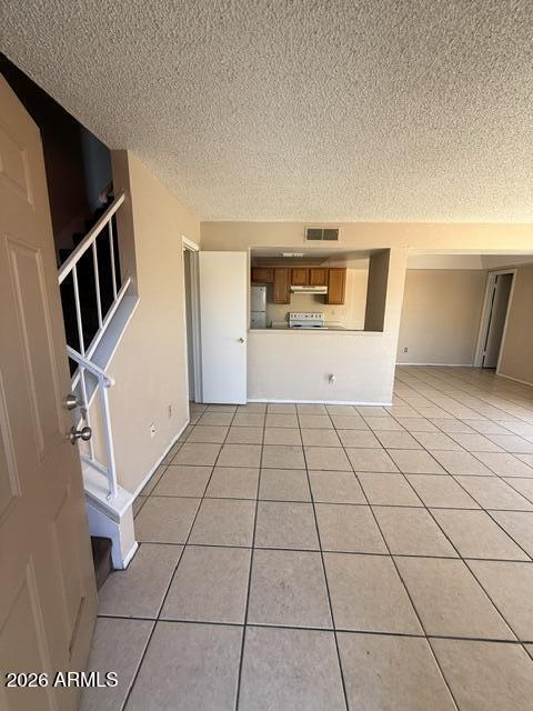 4411 E PUEBLO Avenue