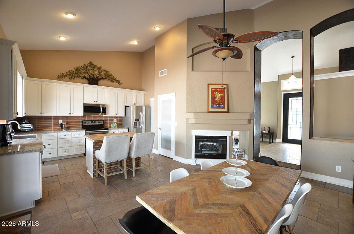 4338 E DESERT MARIGOLD Drive