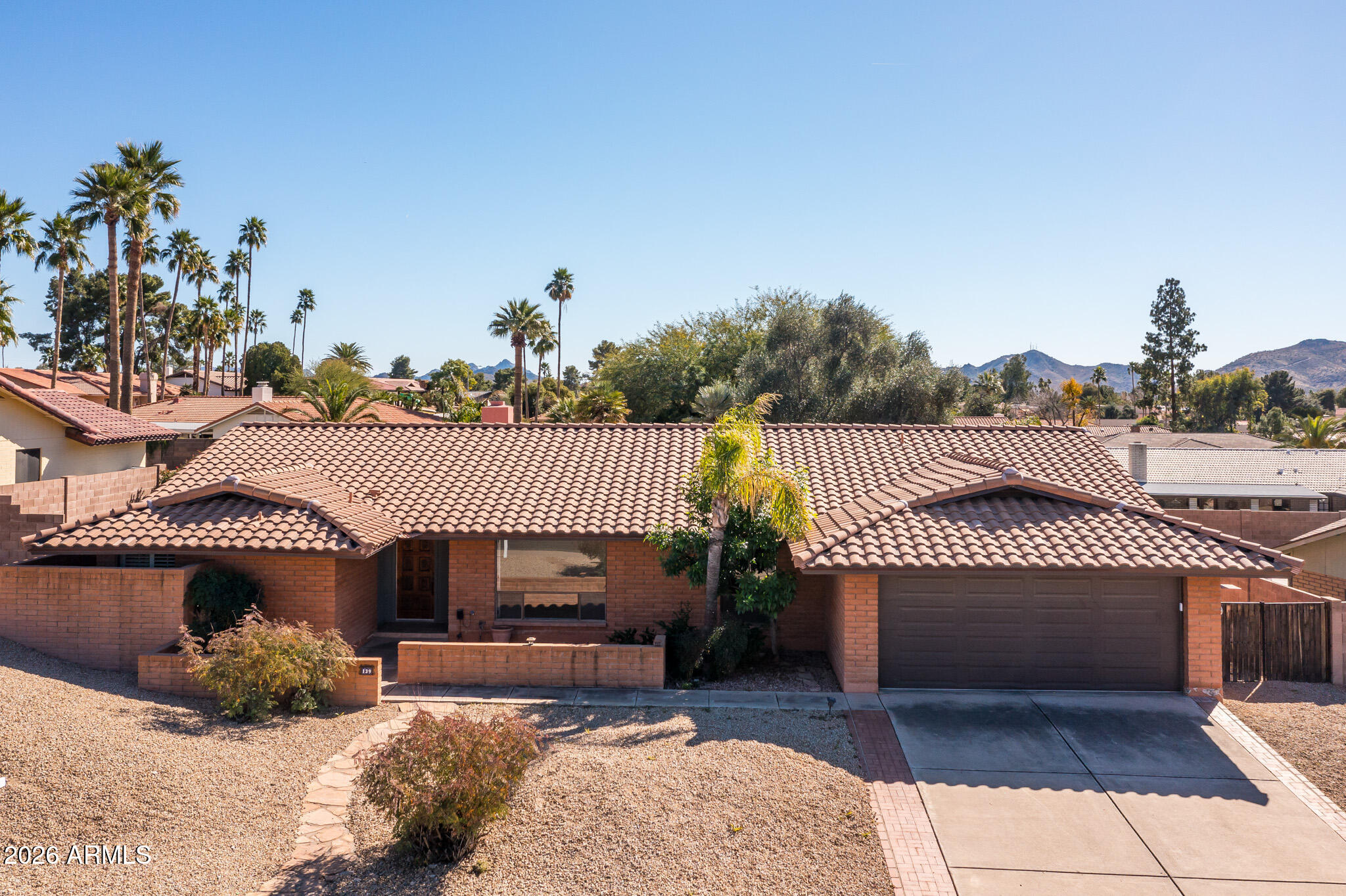 139 E Monte Cristo Avenue