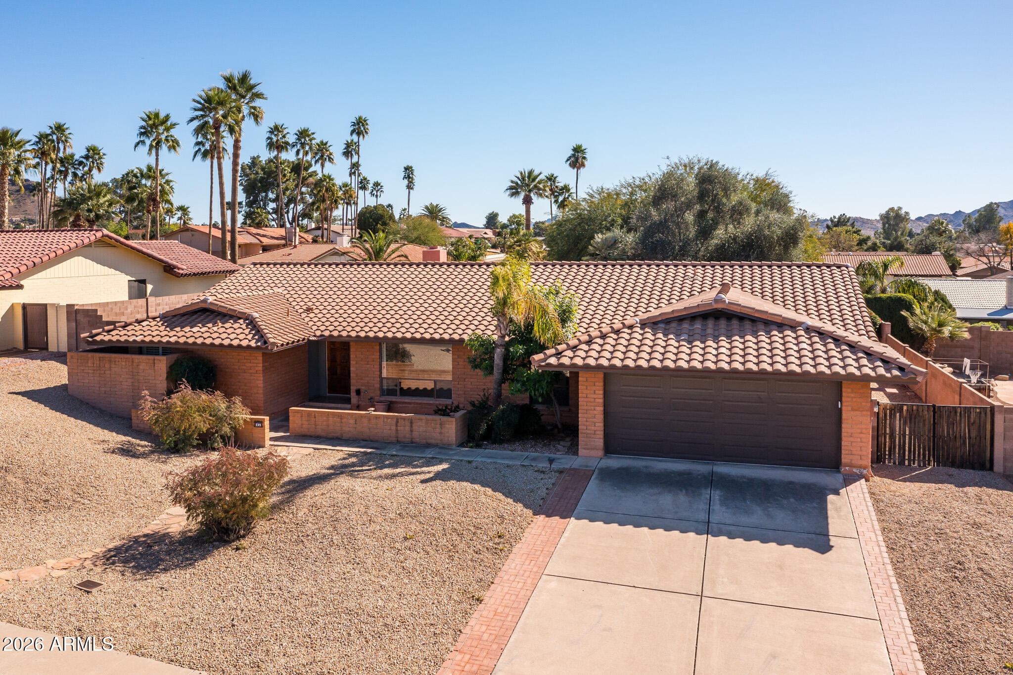 139 E Monte Cristo Avenue