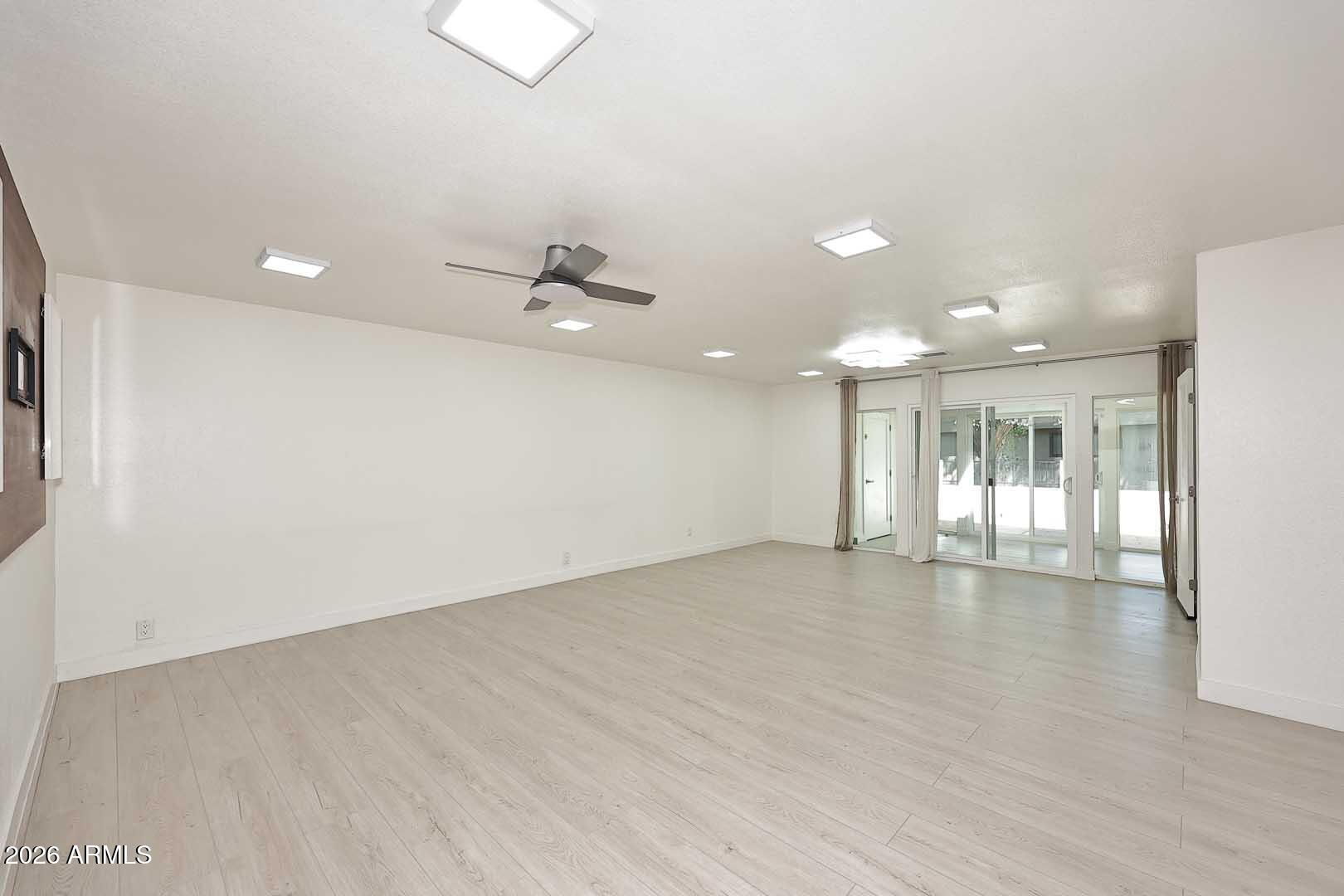 8140 E DEL JOYA Drive