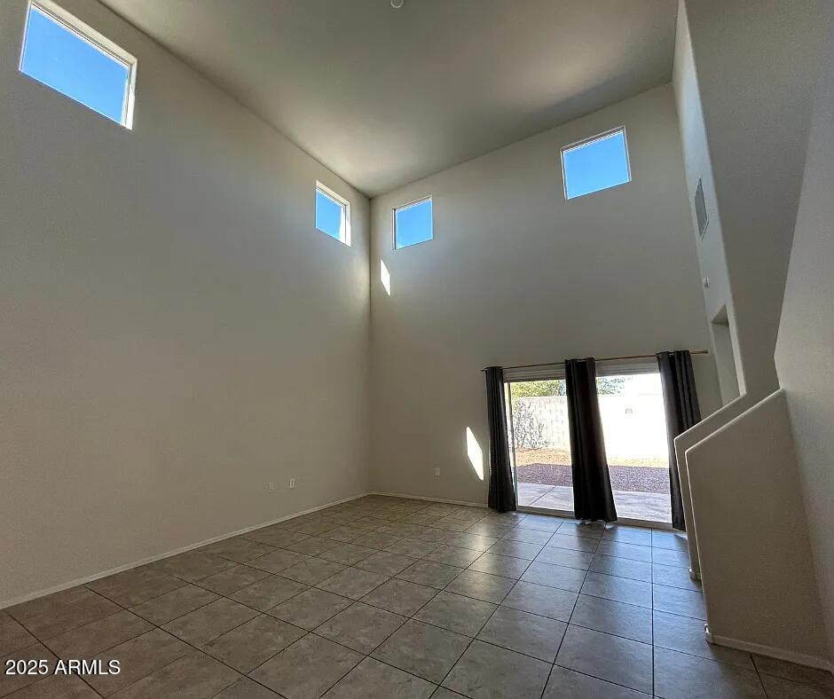 18906 W Woodlands Avenue