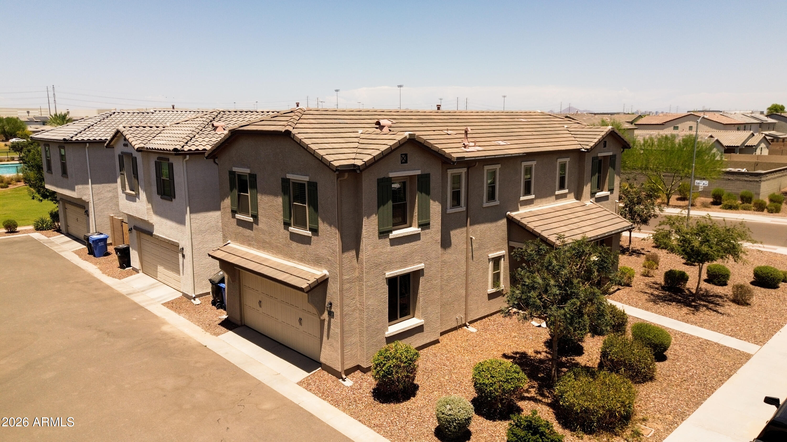 5818 W ENCINAS Lane