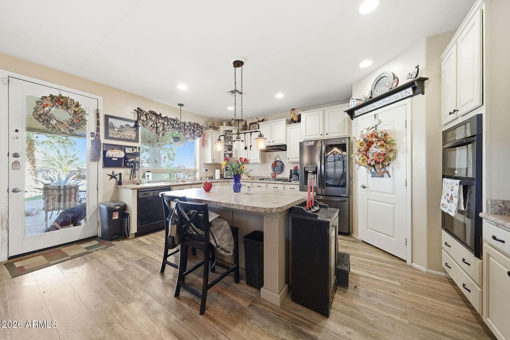 Photo of 1915 N Maria Avenue, Casa Grande, AZ 85122 (MLS # 6970742)