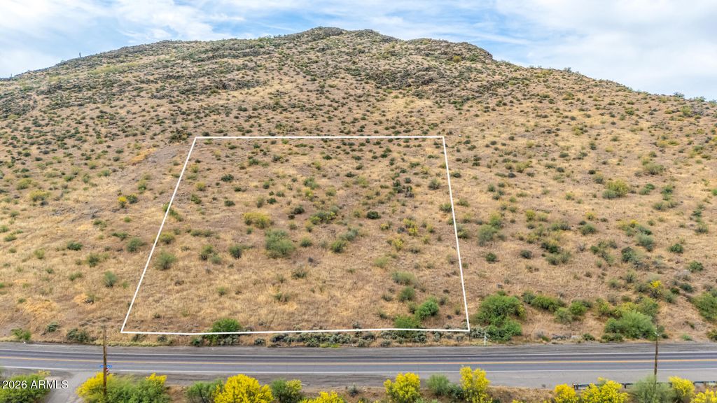 Photo of 7 E Circle Mountain Road #-, New River, AZ 85087 (MLS # 7014313)
