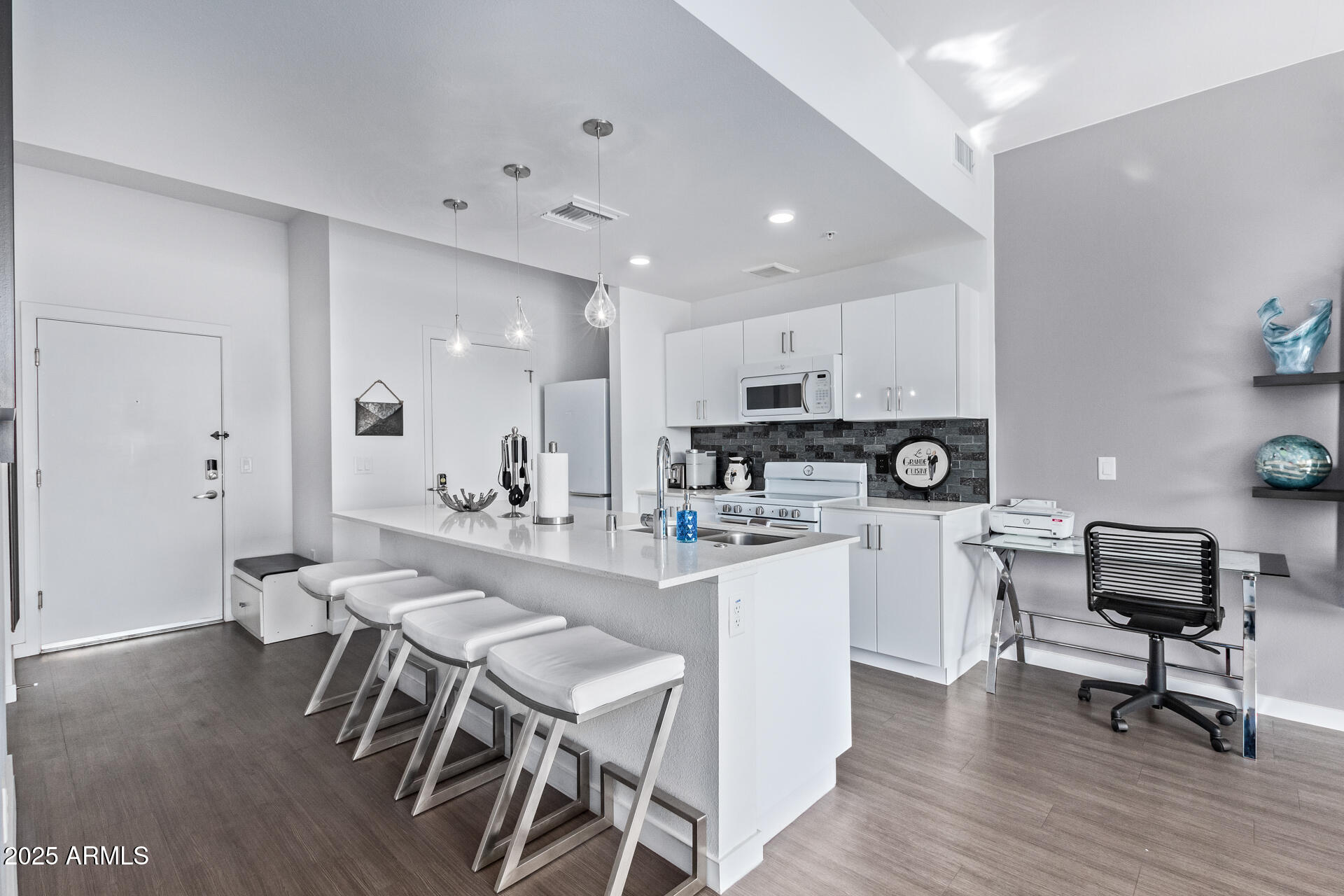 1130 N 2ND Street 411