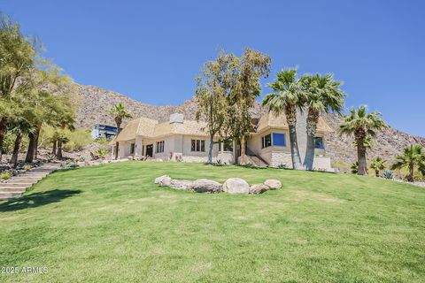 Photo of 5654 E Mesquite Lane, Phoenix, AZ 85018 (MLS # 6909380)