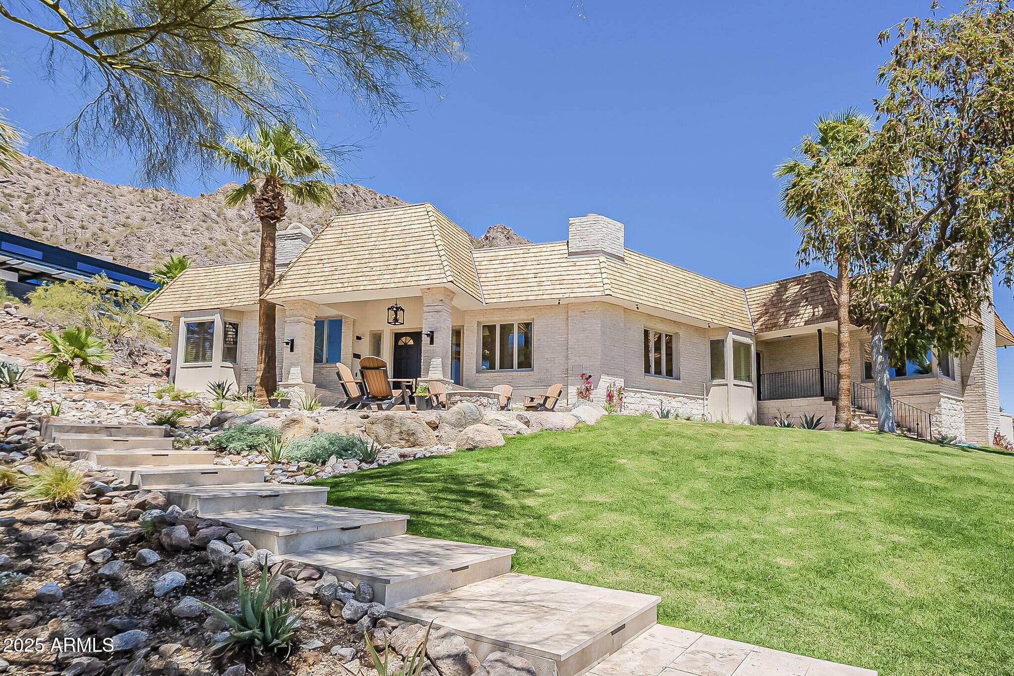 5654 E MESQUITE Lane