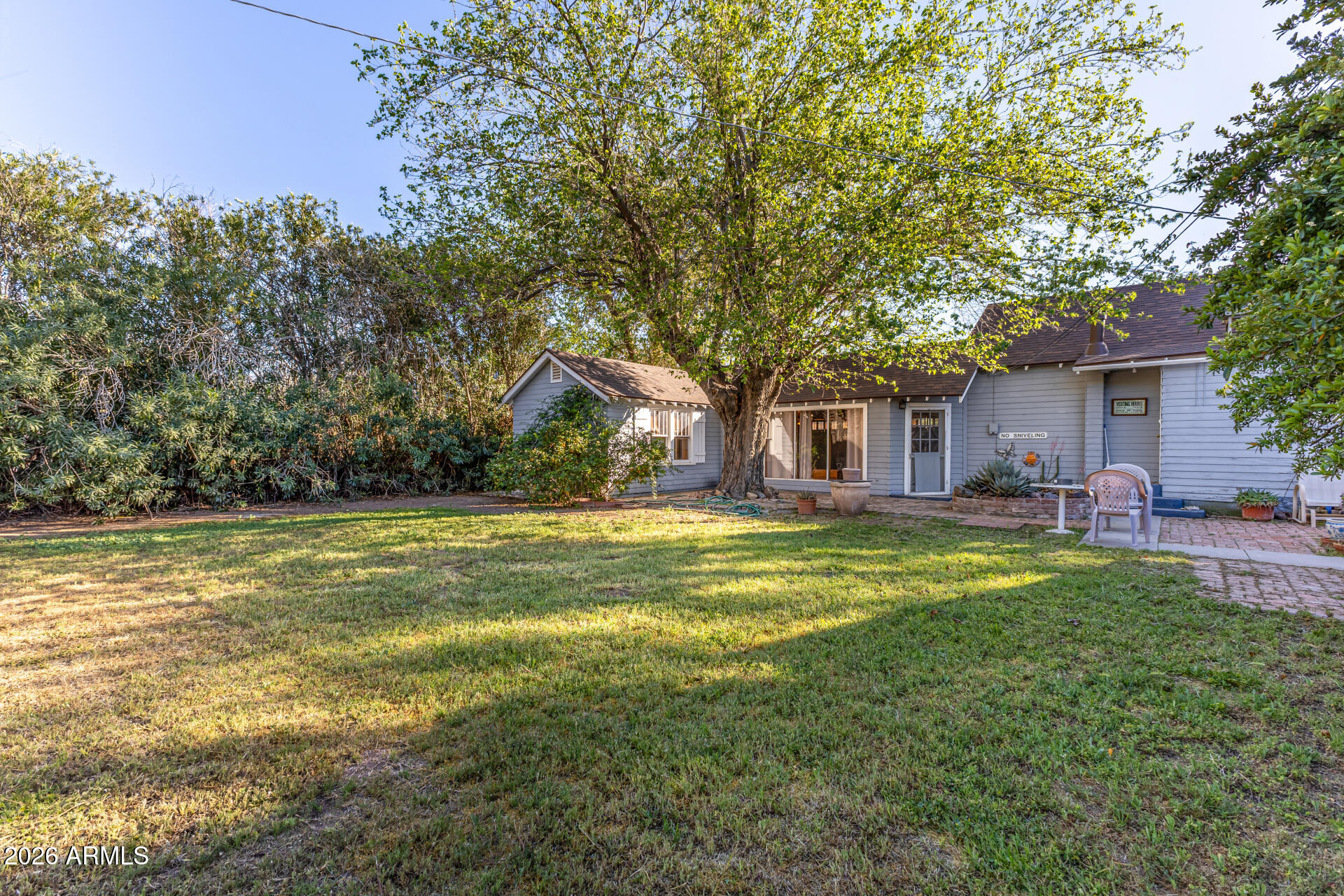 213 S MESQUITE Street