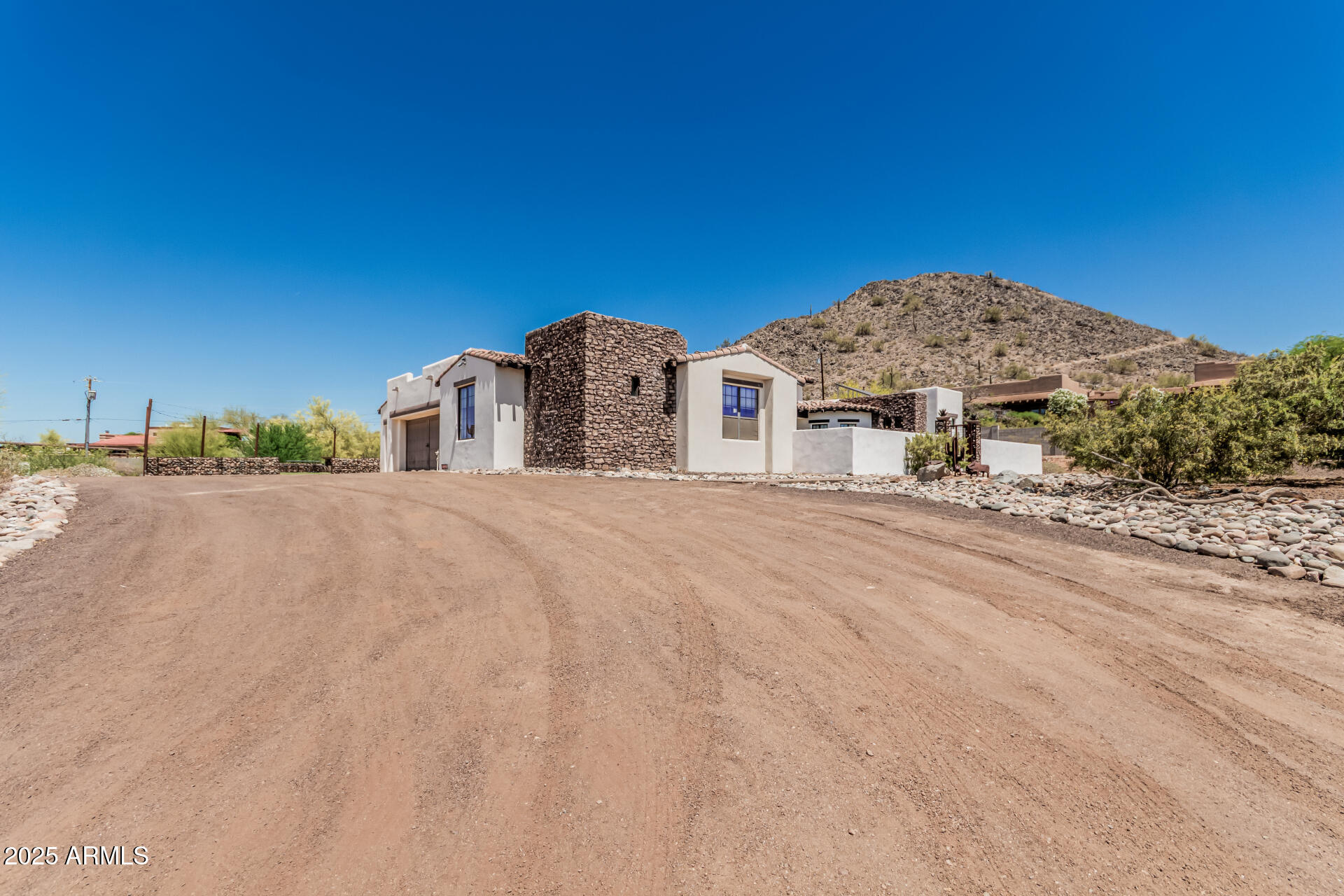 9134 W HAPPY VALLEY Road
