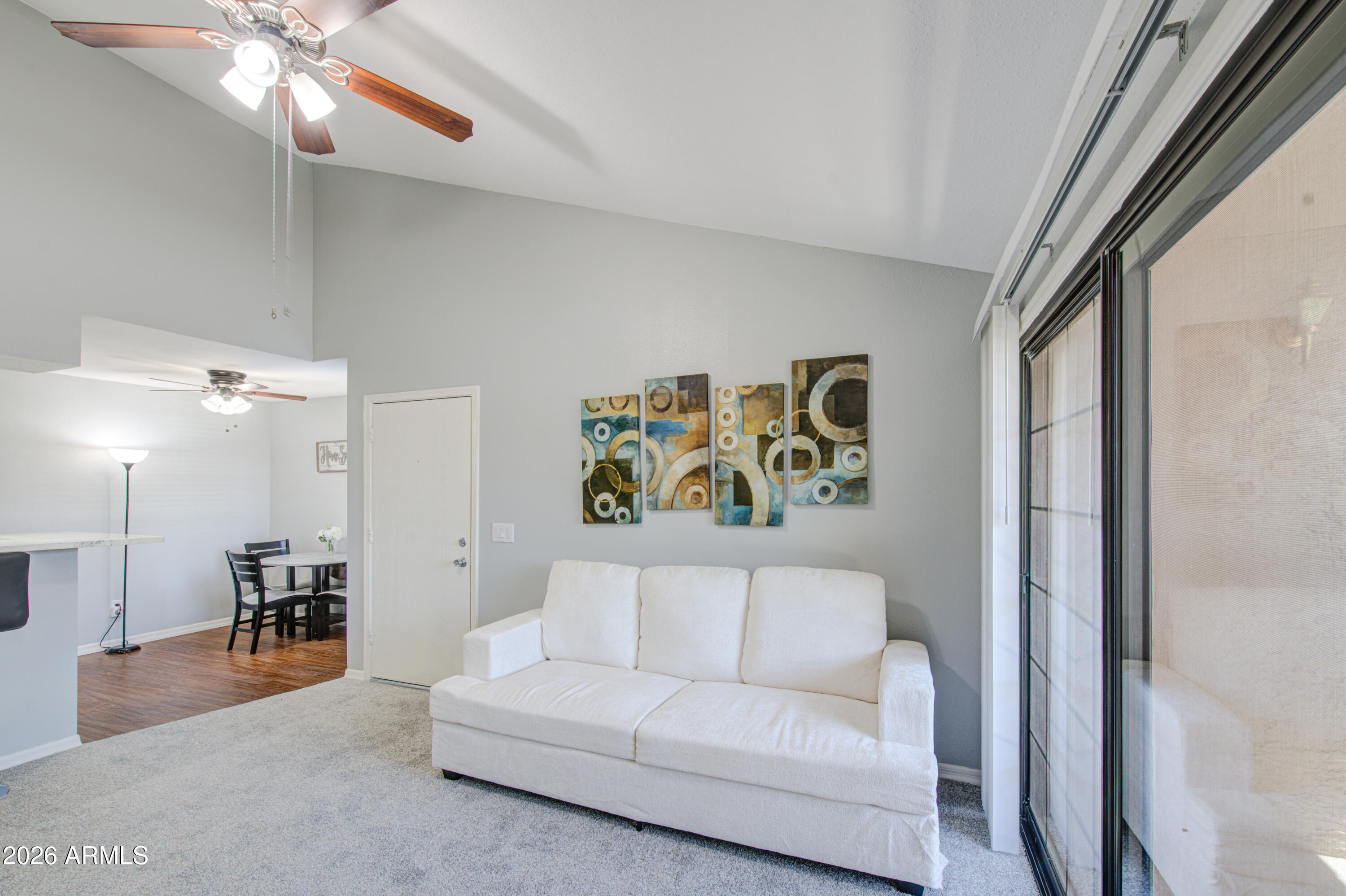 533 W GUADALUPE Road 2032