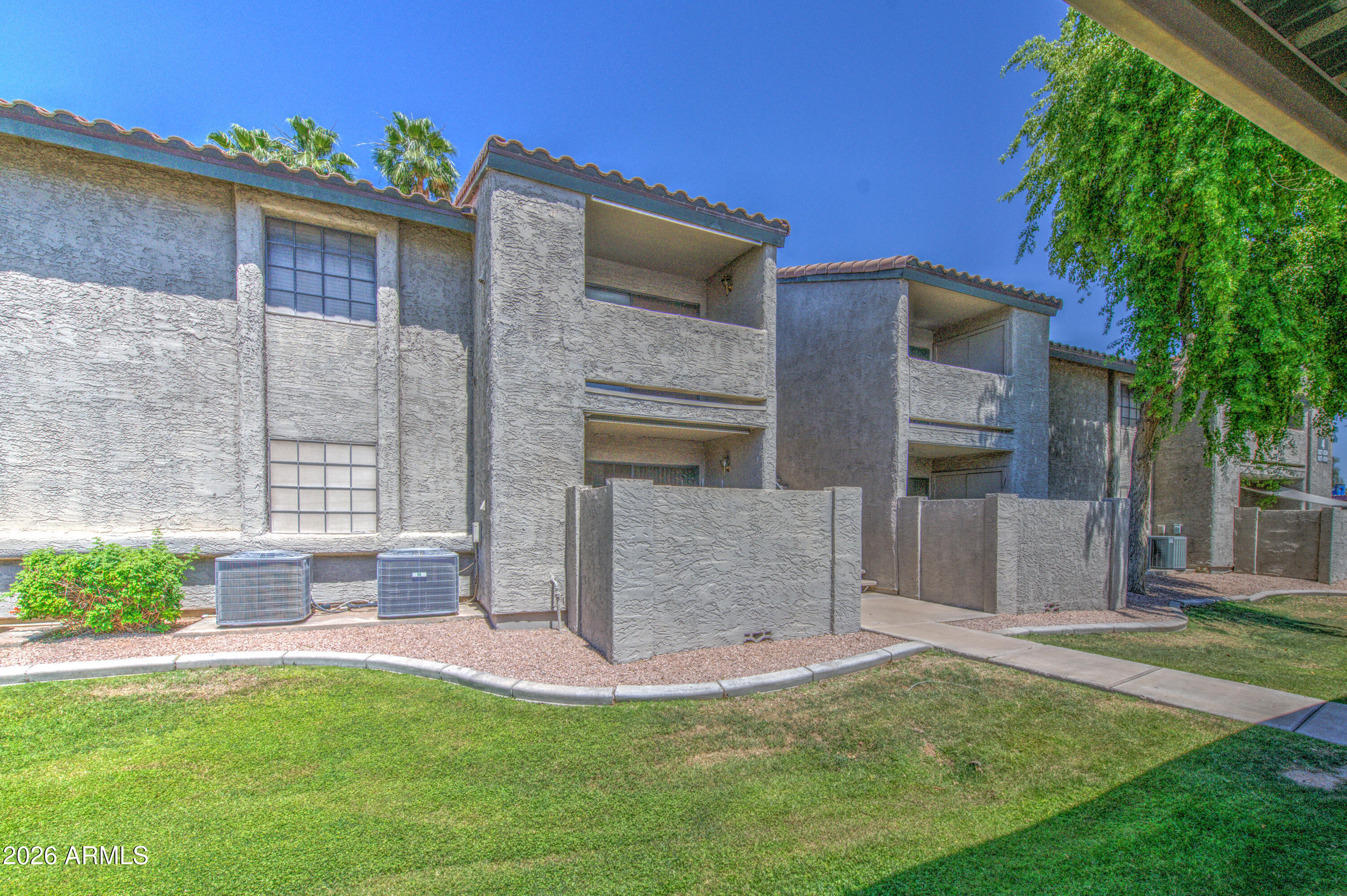 533 W GUADALUPE Road 2032