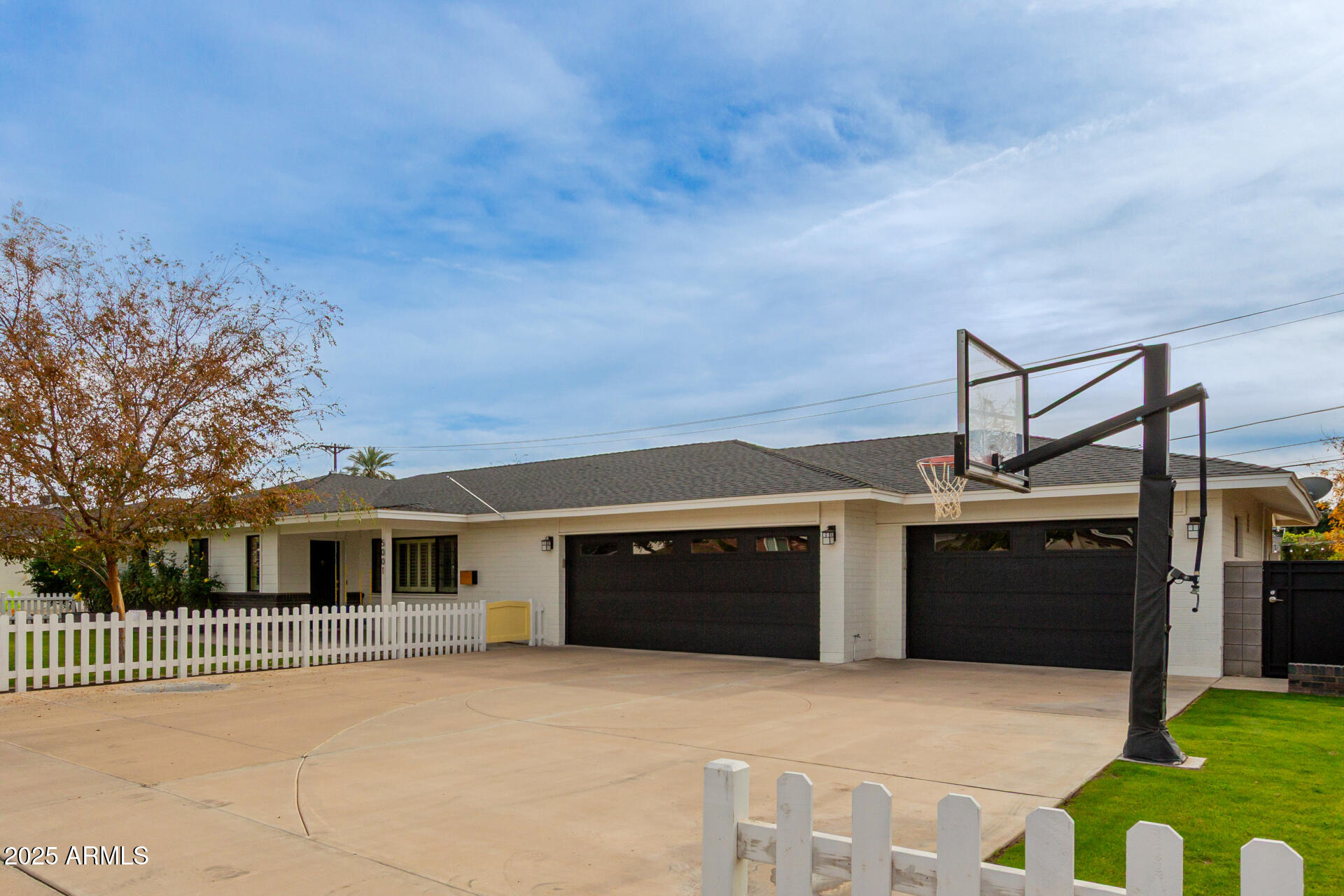 5001 E MITCHELL Drive