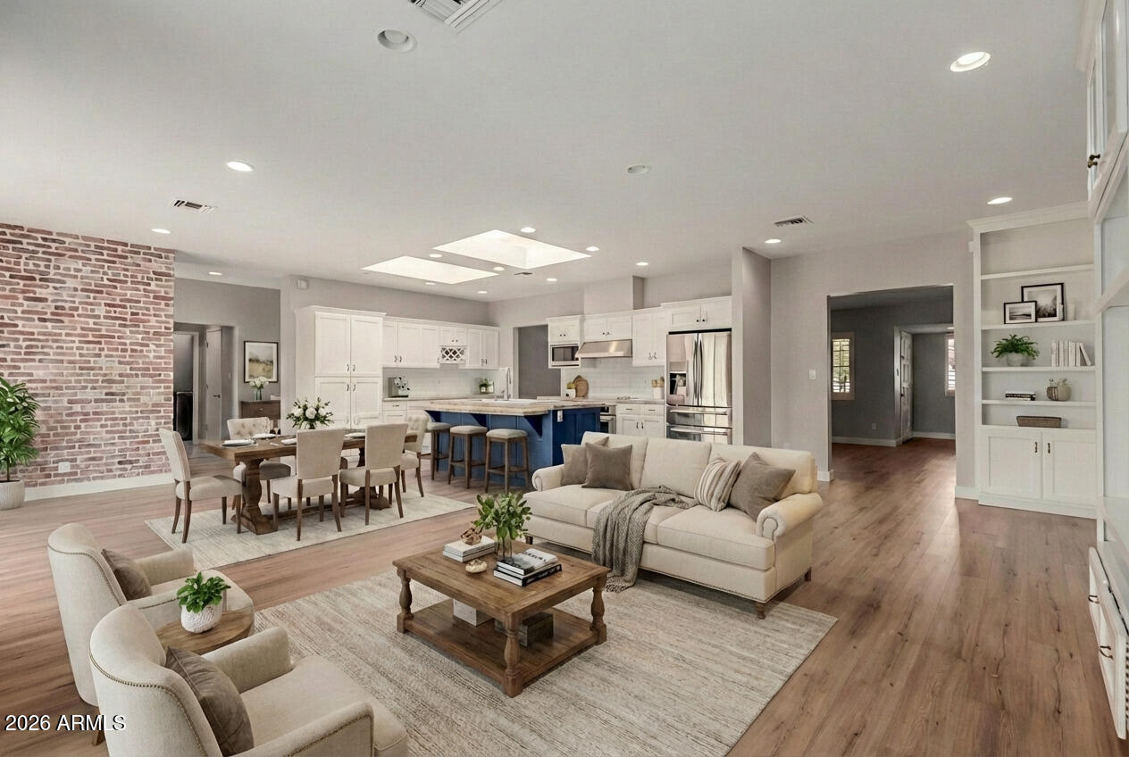 5001 E MITCHELL Drive