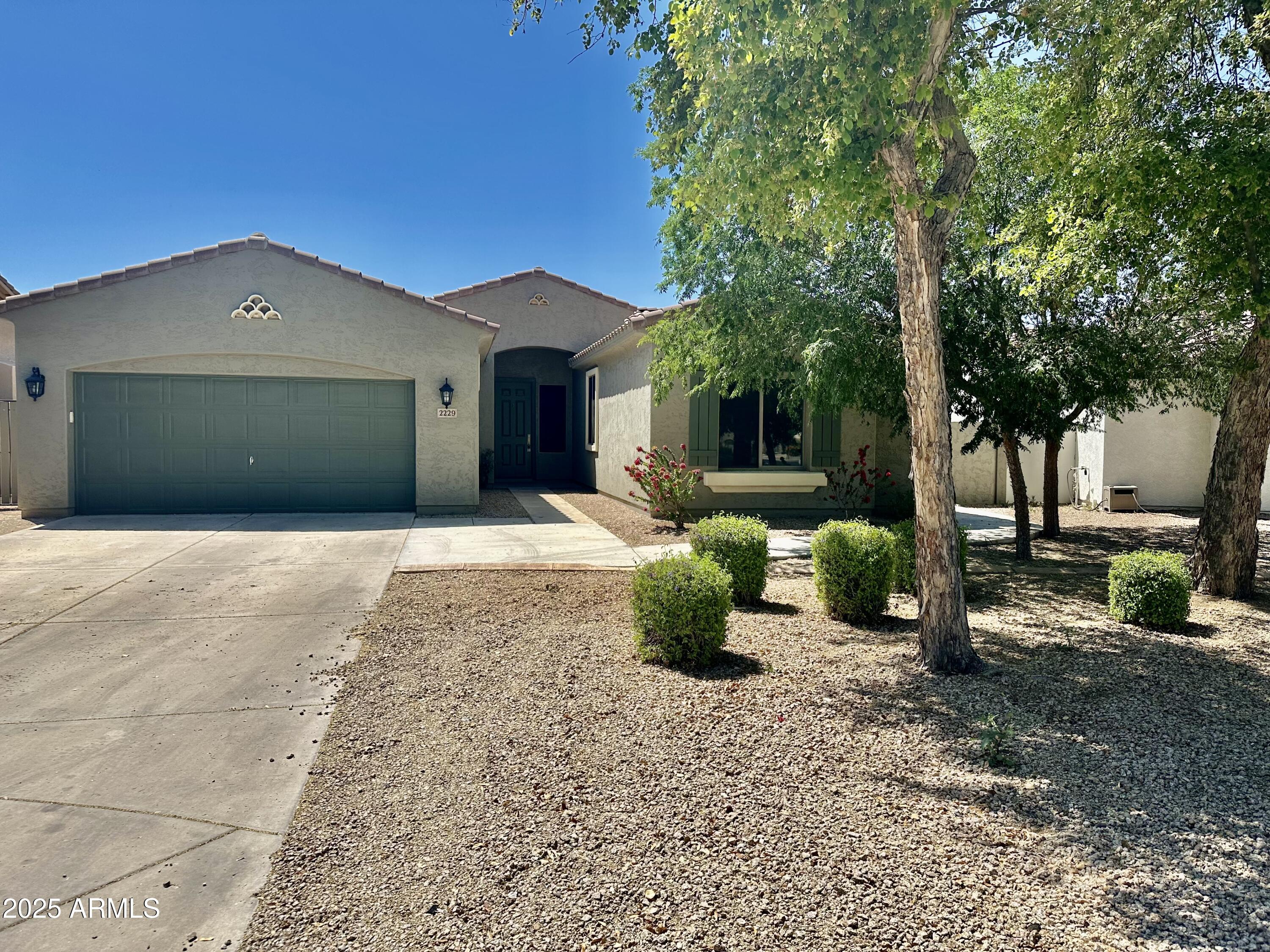 2229 W Harwell Road