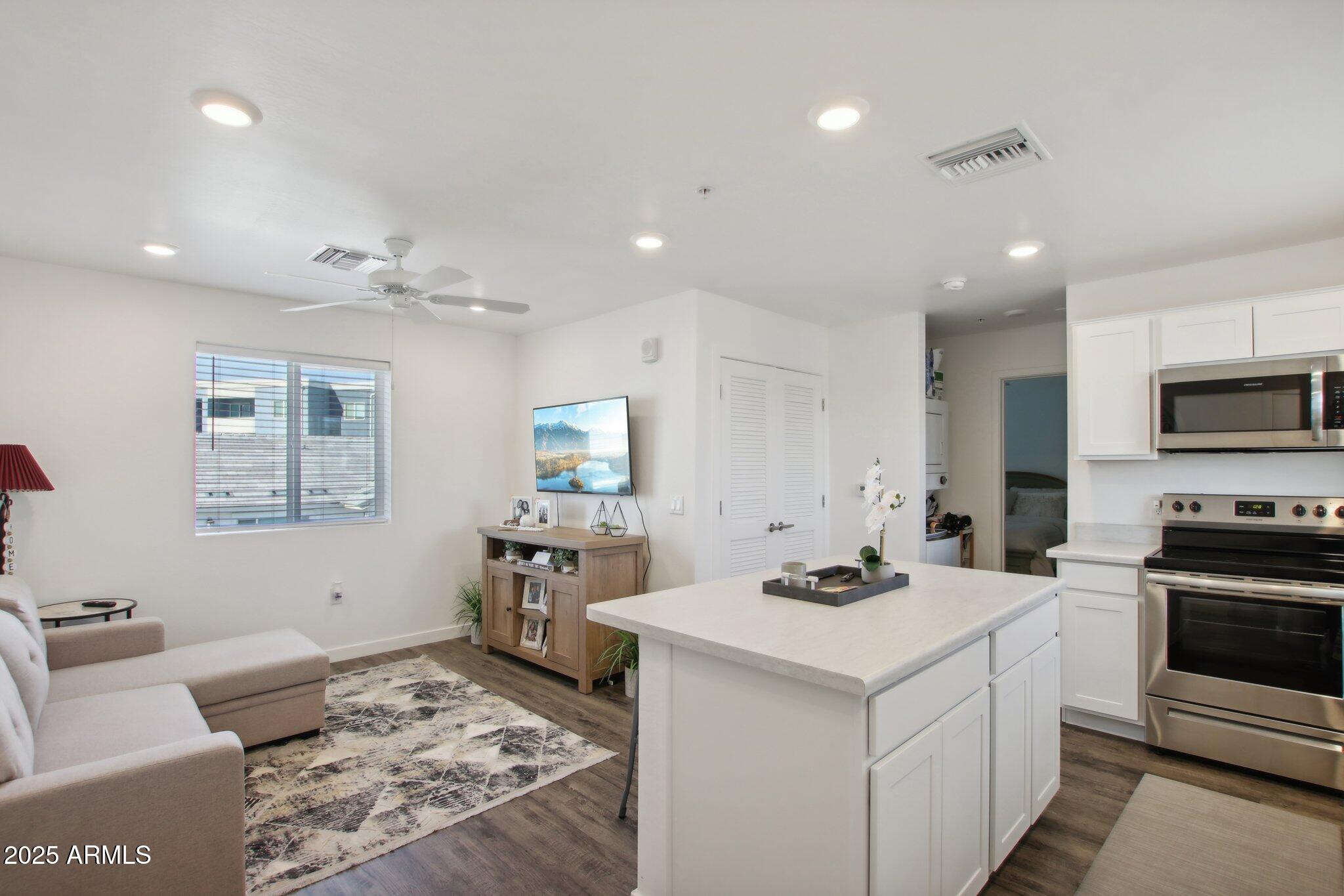 Homes for Sale in Queen Creek Arizona 1 12925 W GREENWAY Road 5