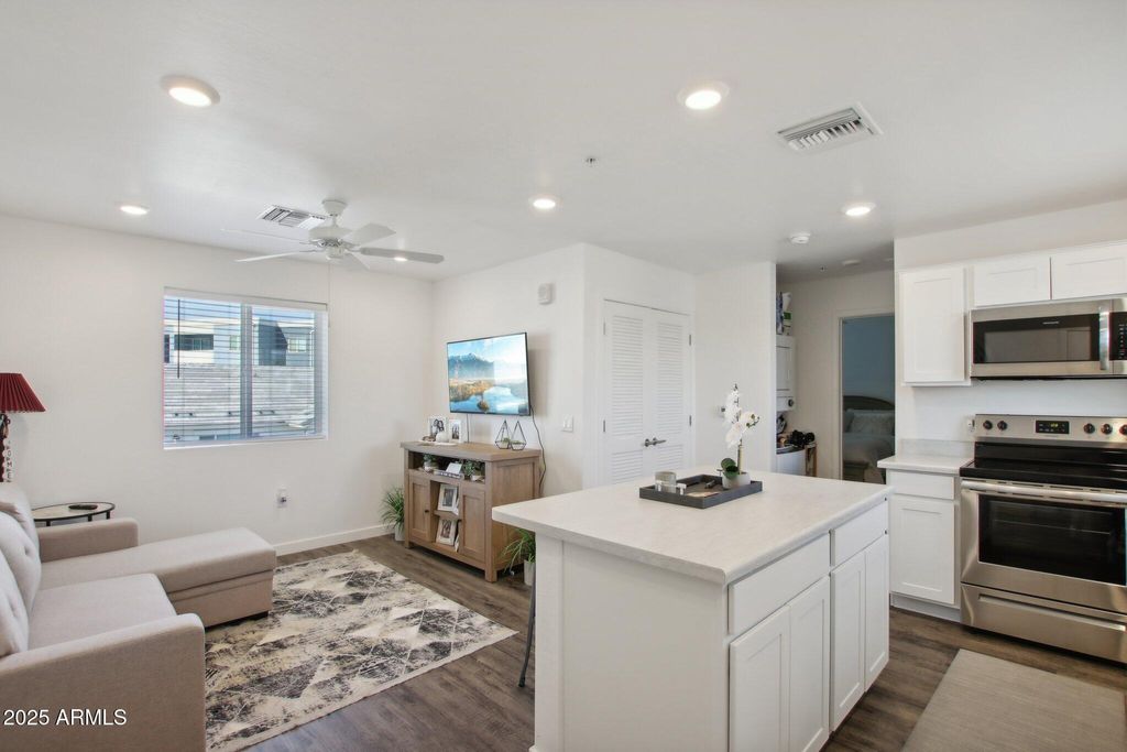 Photo of 12925 W Greenway Road #5, El Mirage, AZ 85335 (MLS # 6938928)