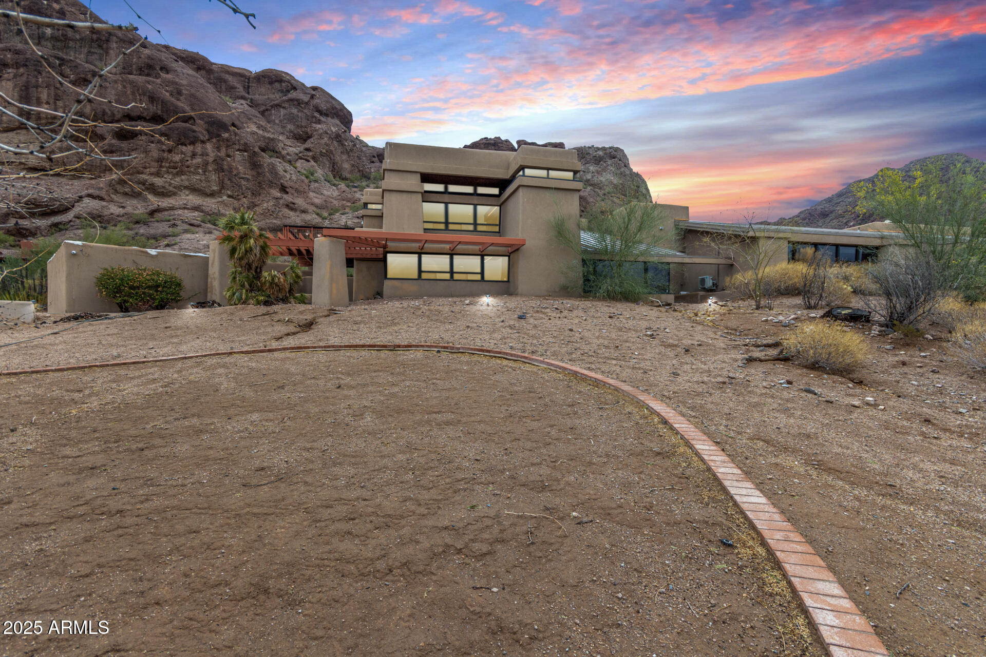 5275 N Camelhead Road